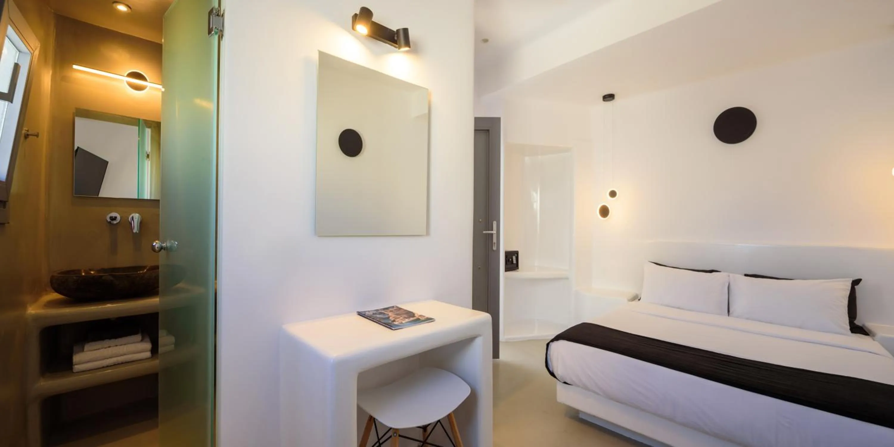 Bedroom, Bed in Tataki Family Hotel