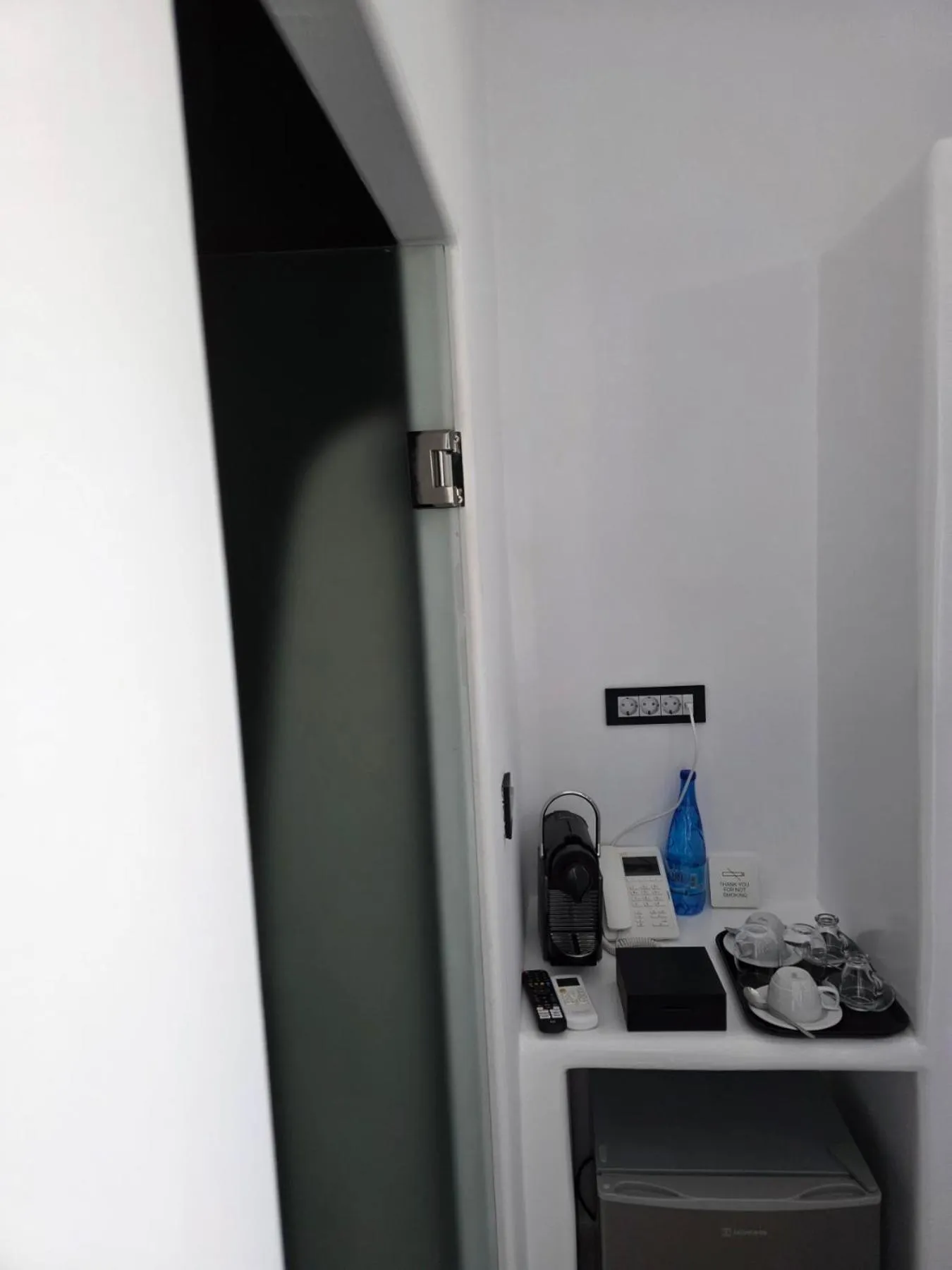 Coffee/tea facilities in Tataki Family Hotel