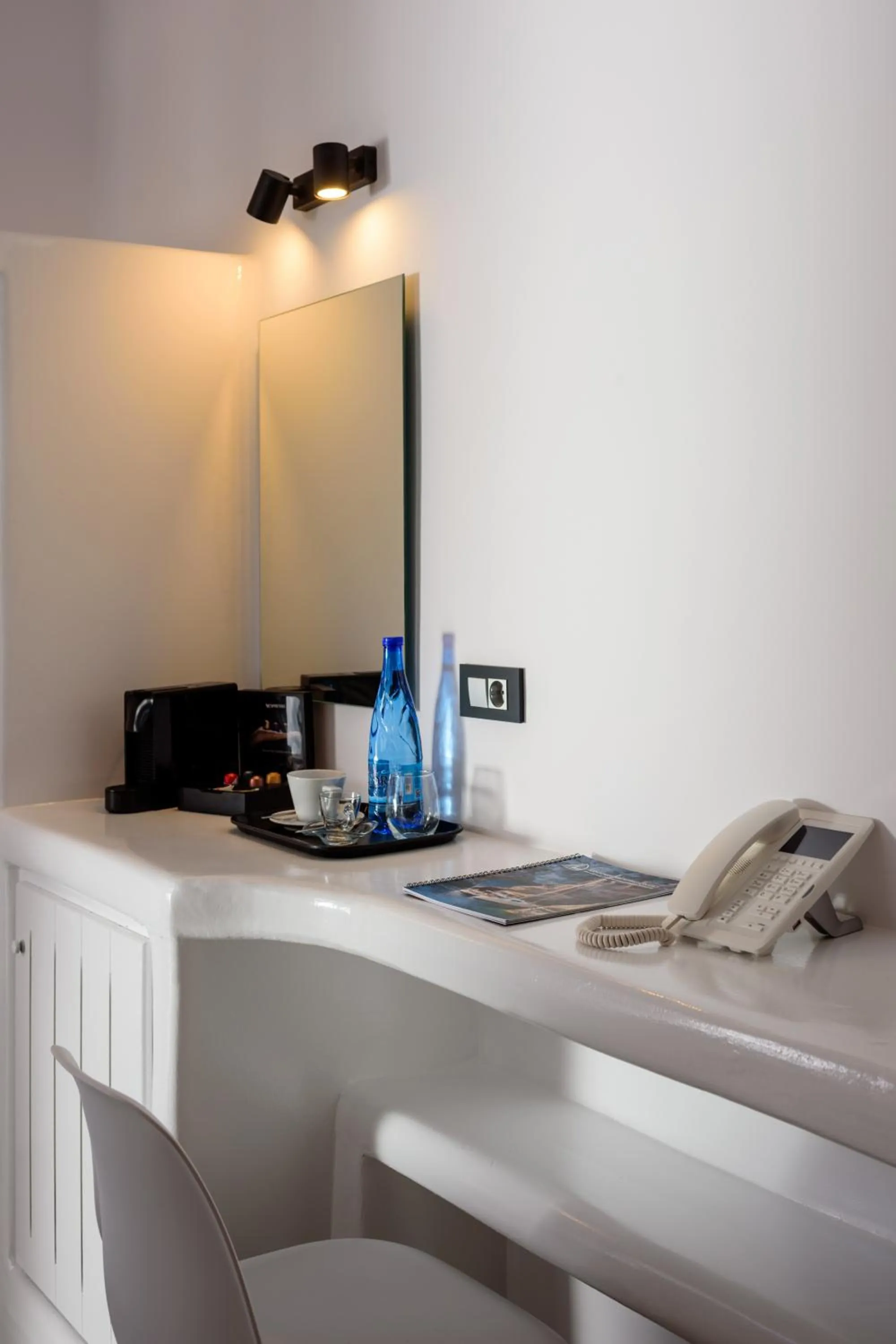 Coffee/tea facilities in Tataki Family Hotel