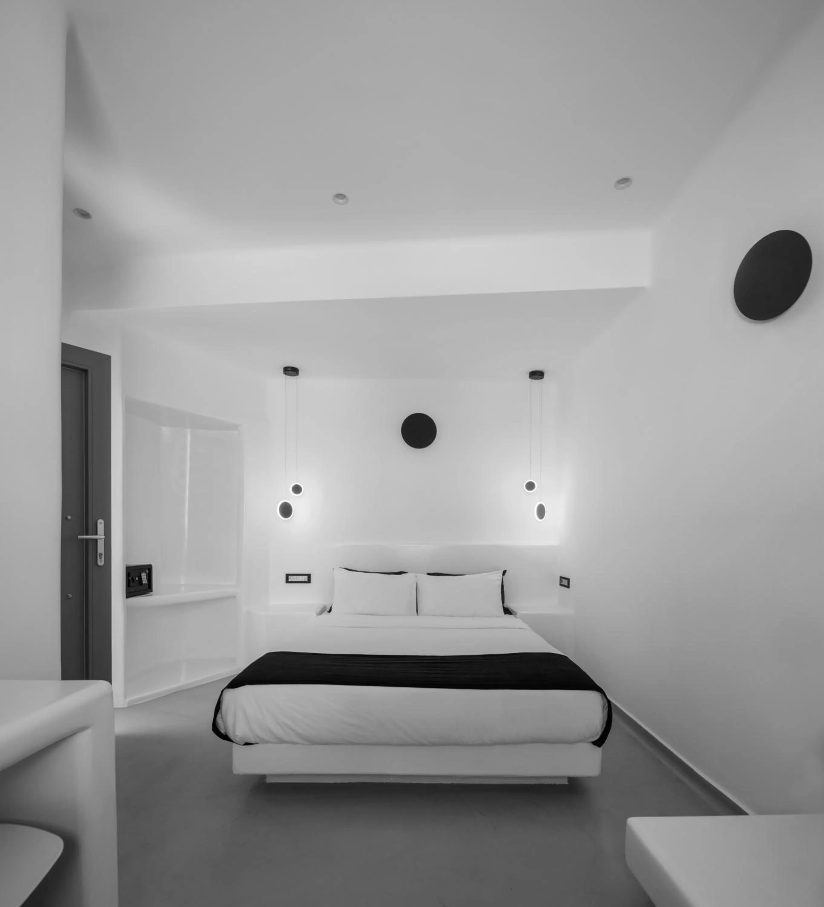 Bed in Tataki Family Hotel