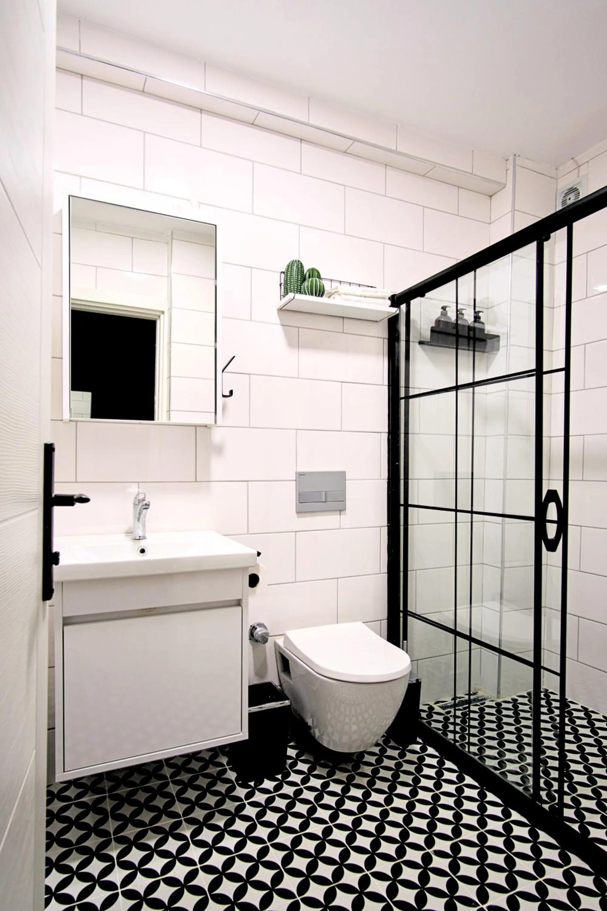 Shower in TAKS-INN Hotel