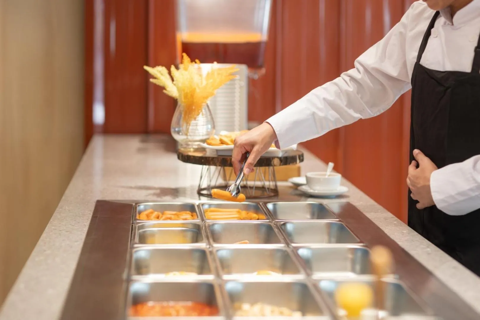 Restaurant/places to eat in Blue Hippo Hotel