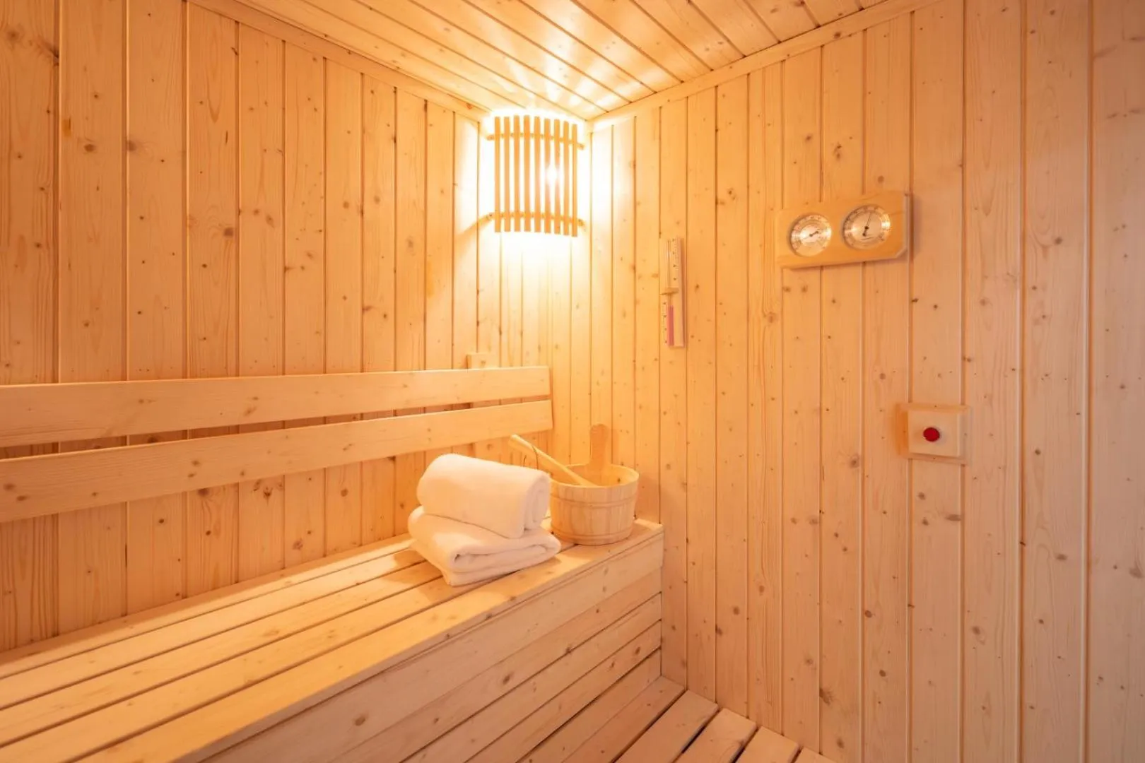 Sauna in Blue Hippo Hotel