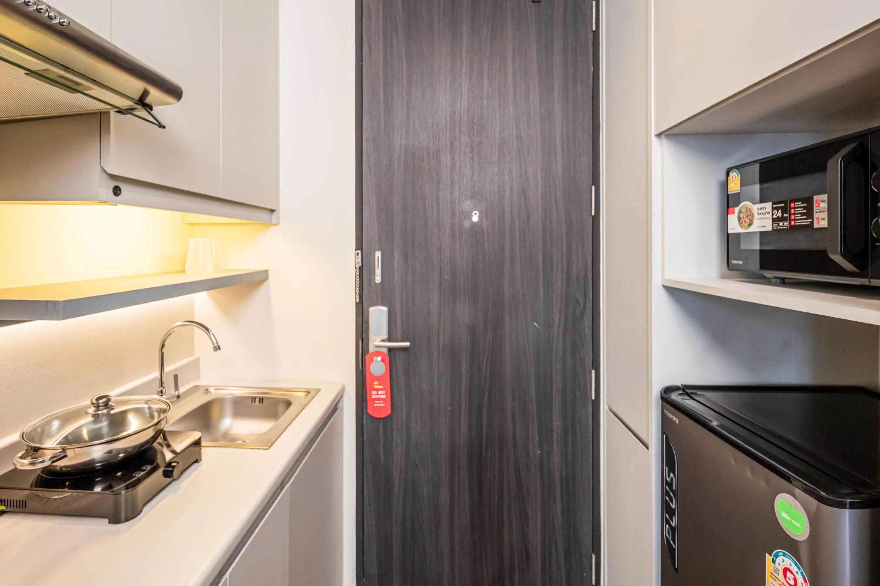 Kitchen or kitchenette in Blue Hippo Hotel