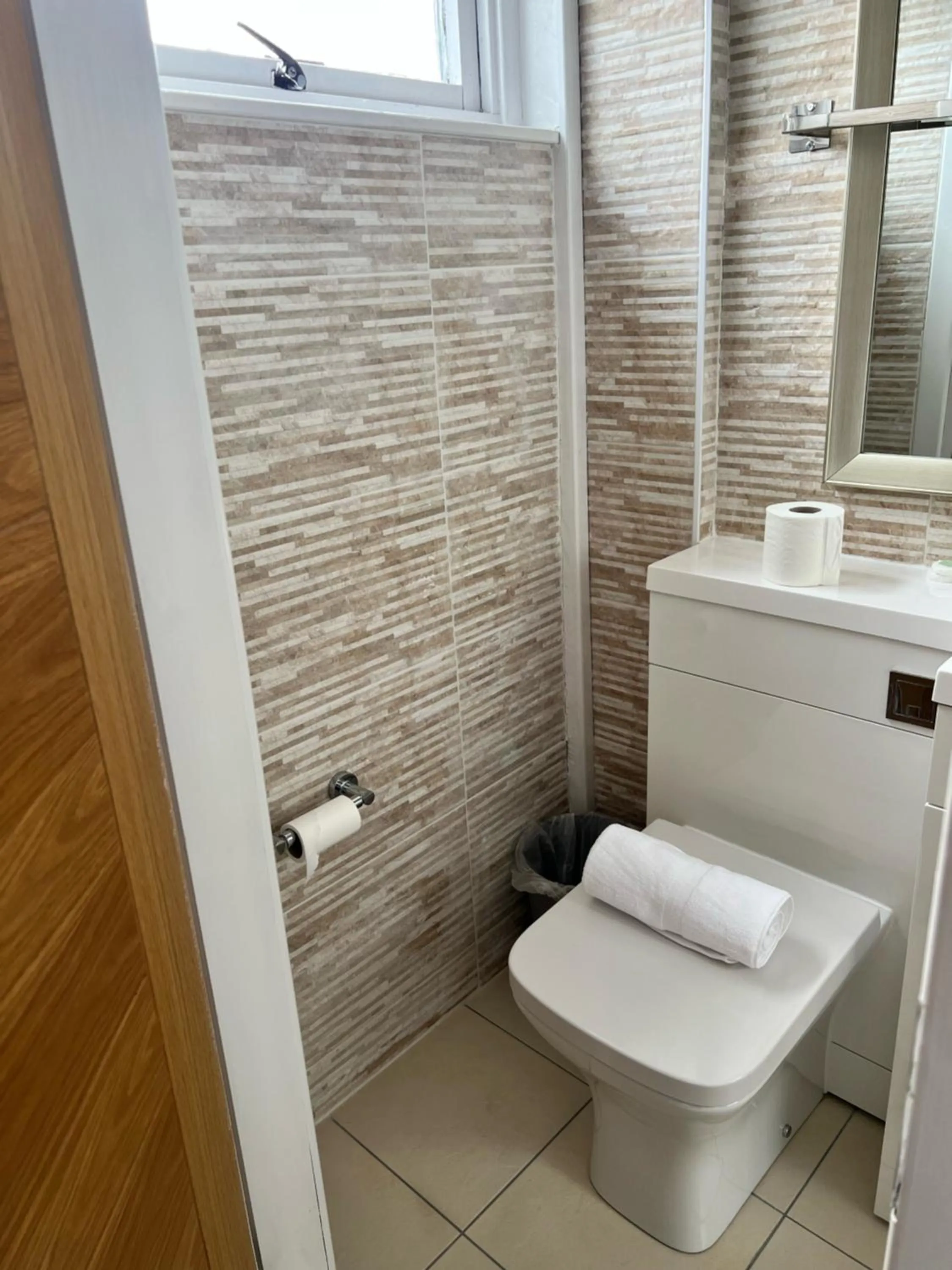 Bathroom in Earl David Hotel