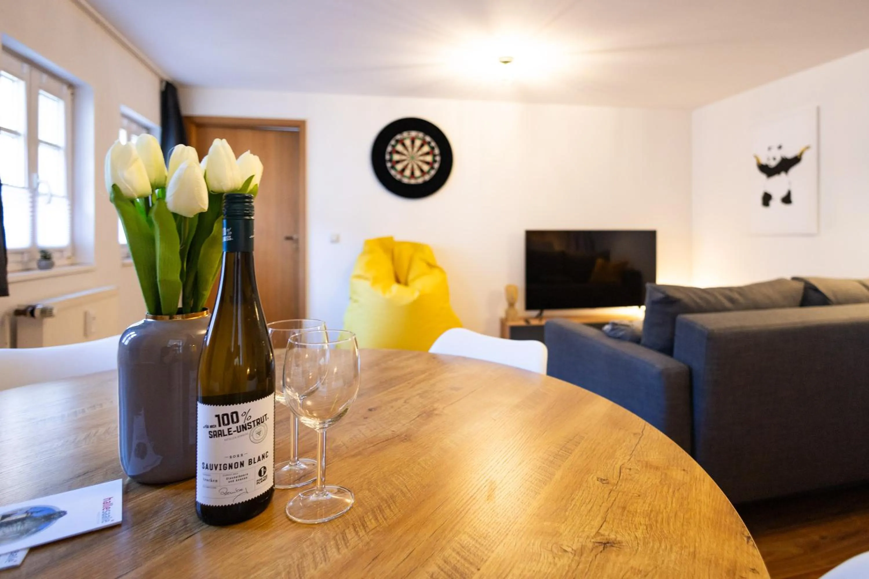 Living room in Apartments an der Oper - Innenstadt - Zentral - Küche - Wifi - Powered by Ko-Living