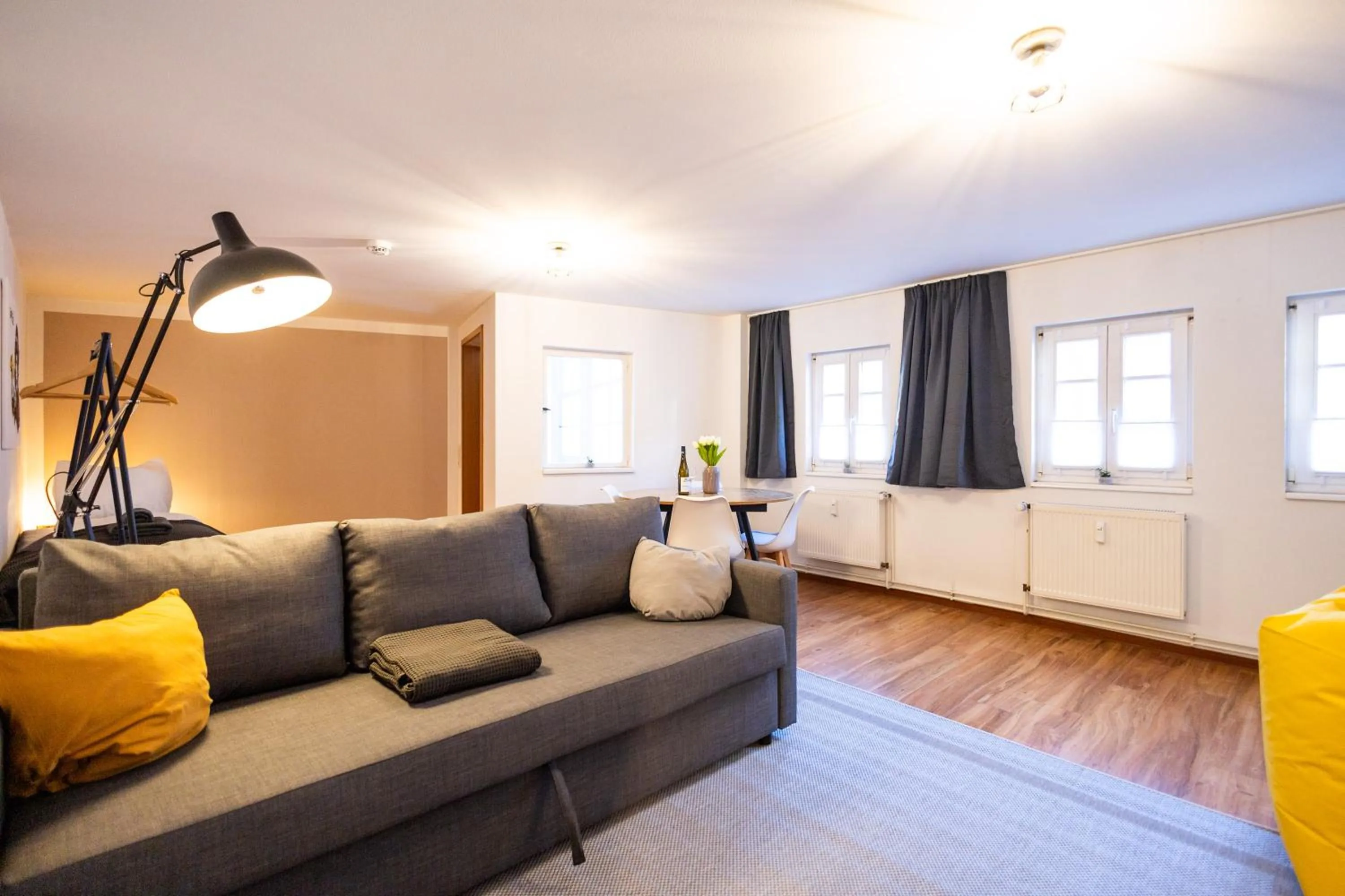 Living room in Apartments an der Oper - Innenstadt - Zentral - Küche - Wifi - Powered by Ko-Living