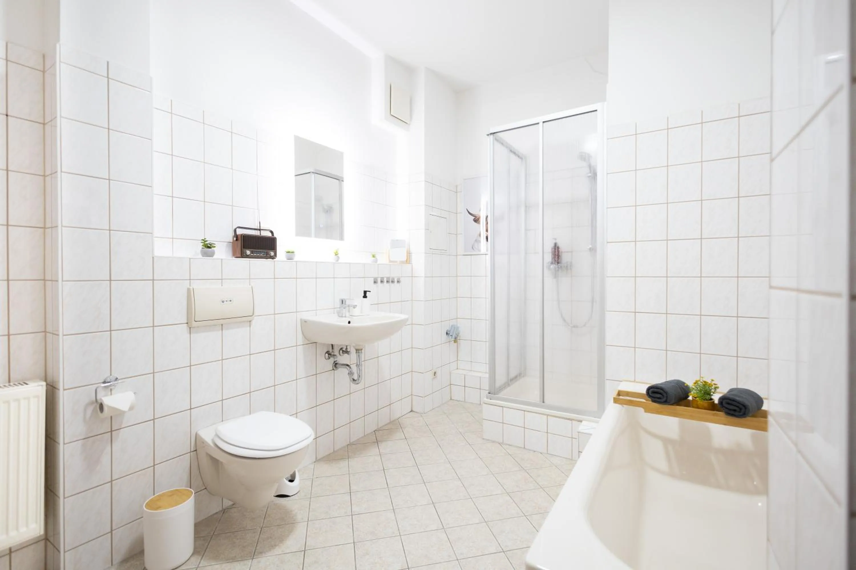 Shower in Apartments an der Oper - Innenstadt - Zentral - Küche - Wifi - Powered by Ko-Living