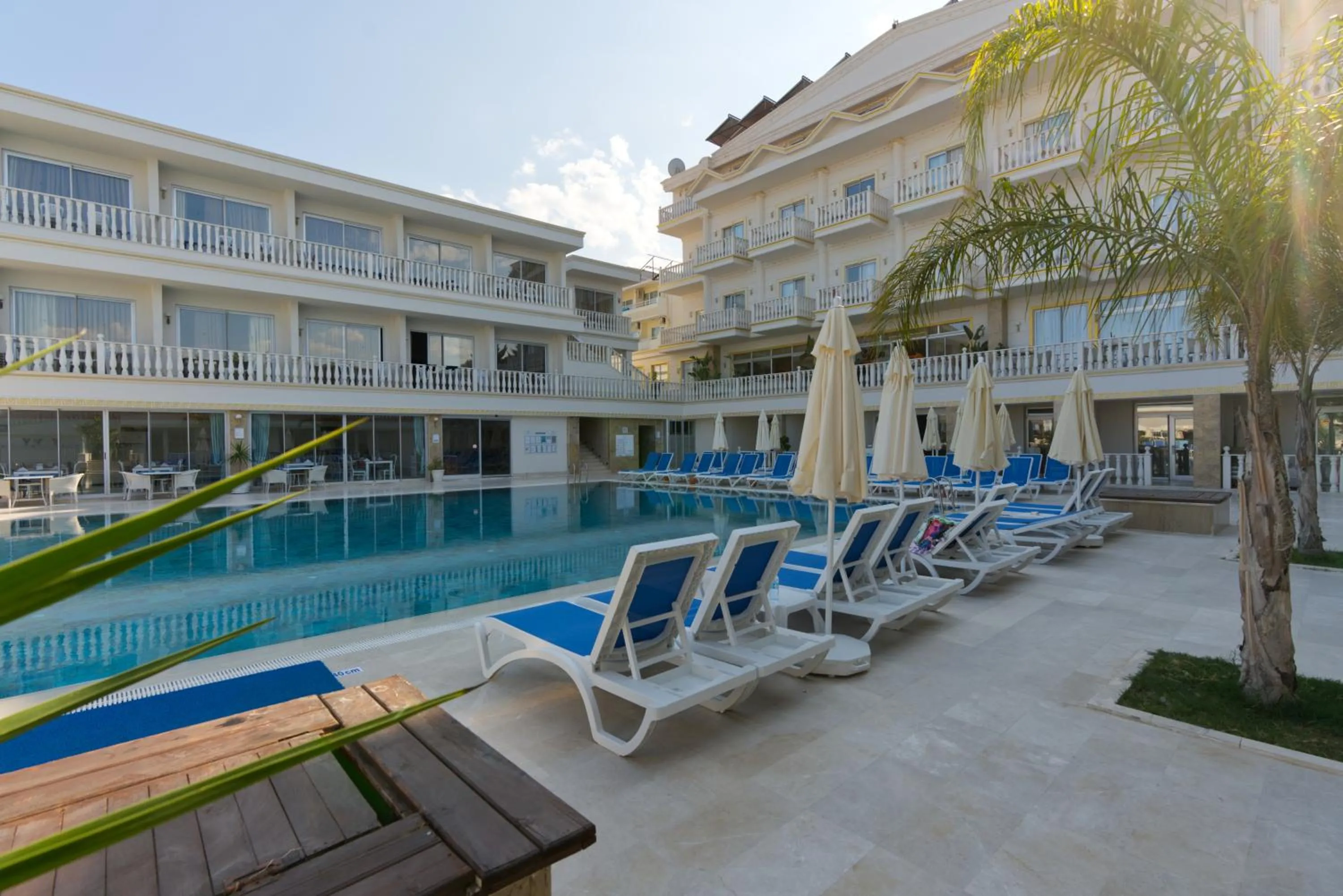 Swimming pool in SL La Perla Hotel Kemer
