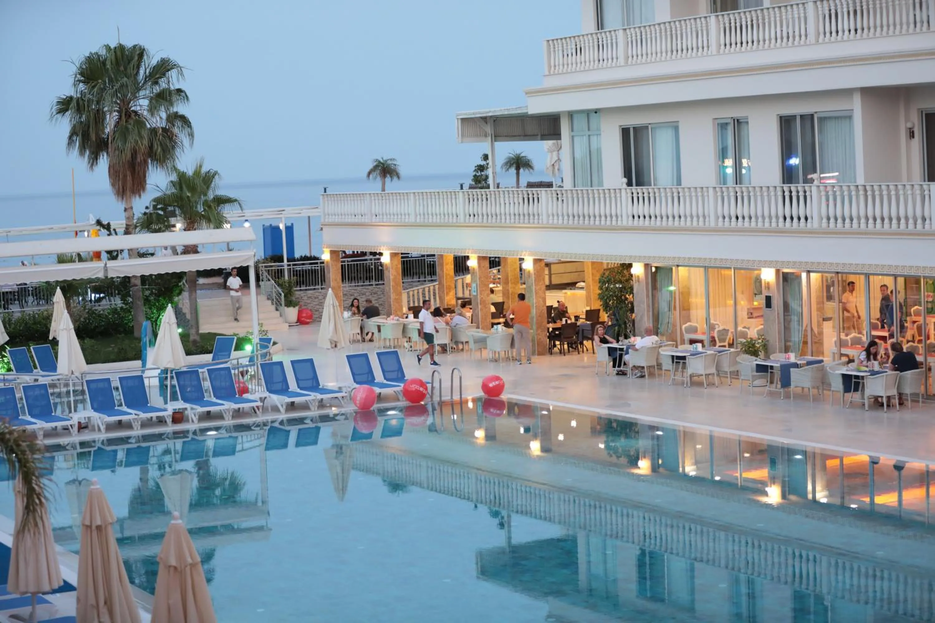 Restaurant/places to eat in SL La Perla Hotel Kemer