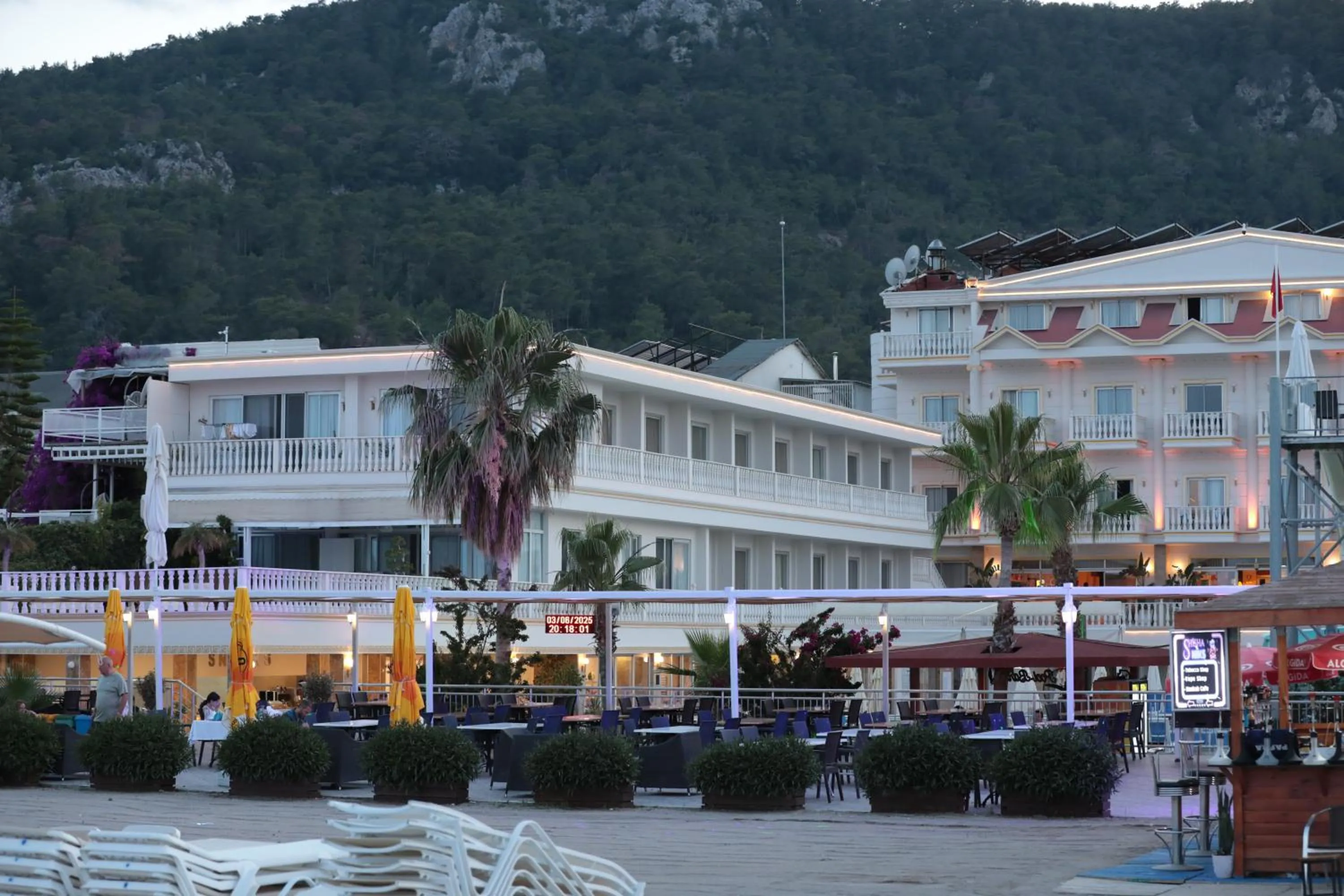 Beach in SL La Perla Hotel Kemer
