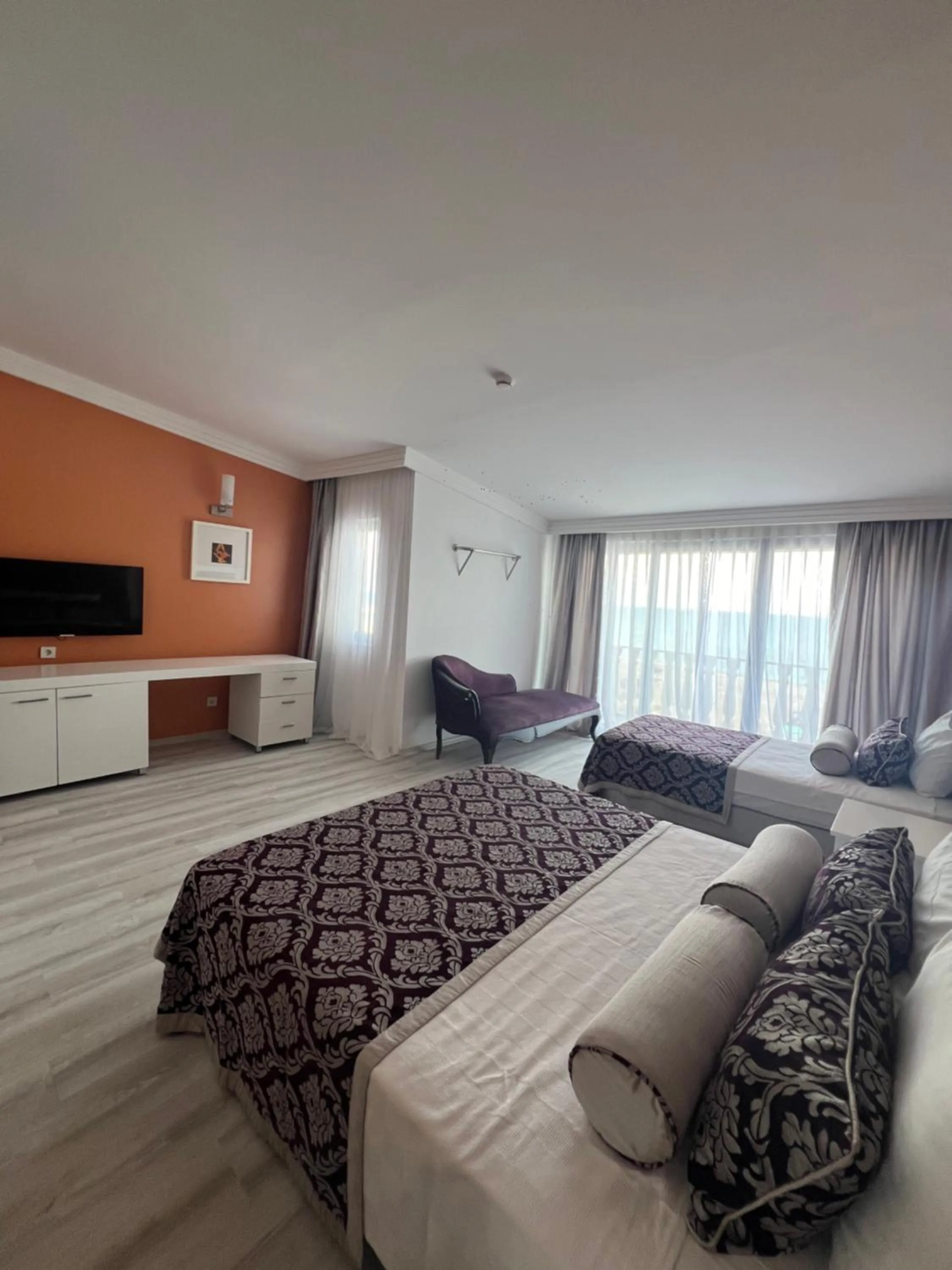 TV and multimedia, Bed in SL La Perla Hotel Kemer
