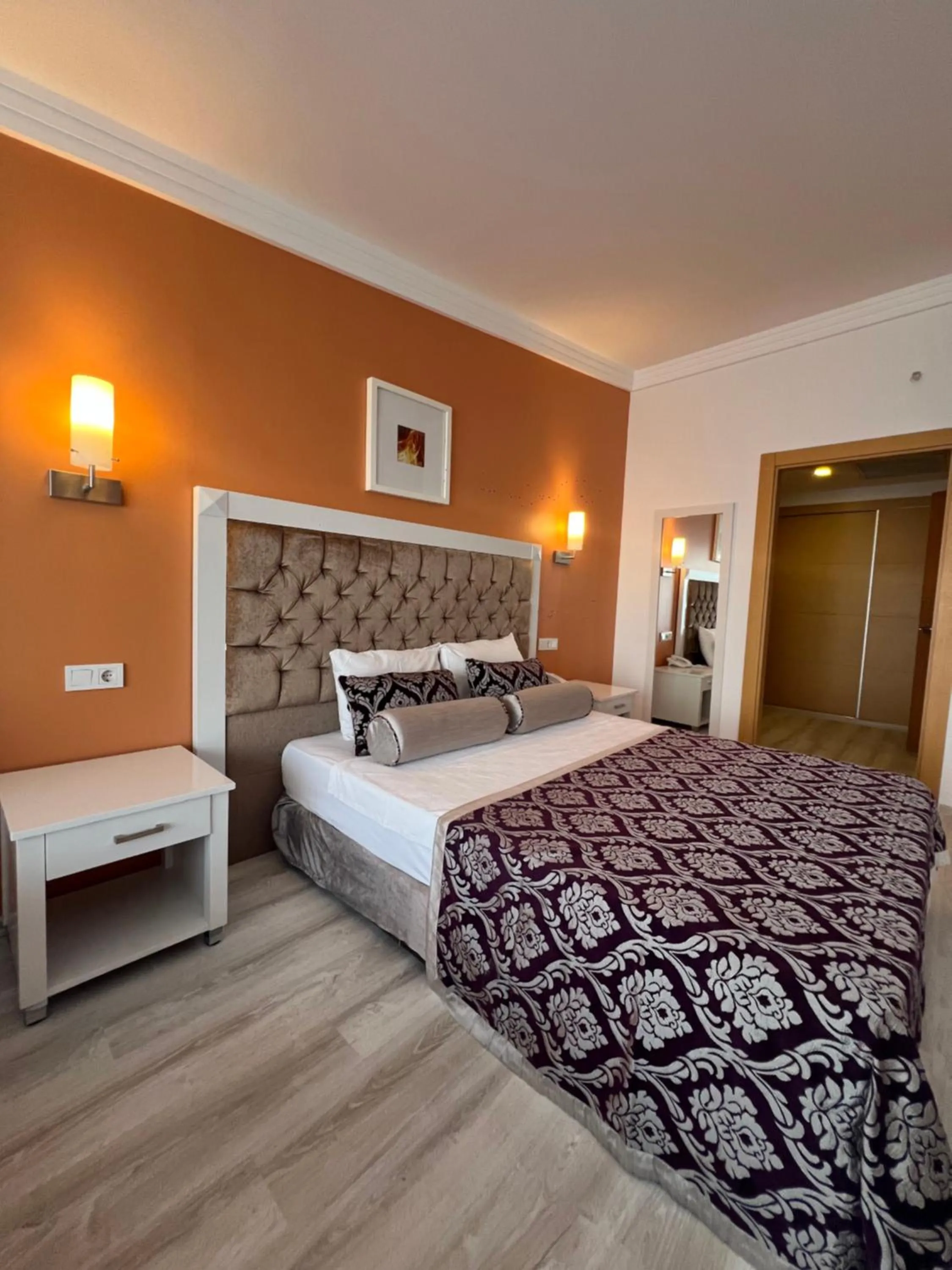 Bedroom, Bed in SL La Perla Hotel Kemer