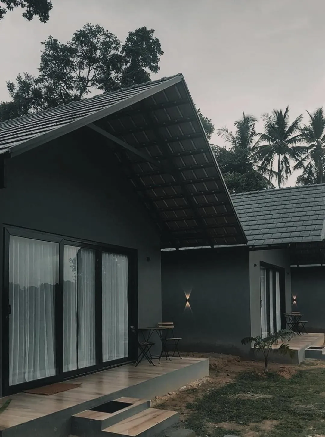Property building in Bendheka - Cliff Front Cottages Coorg