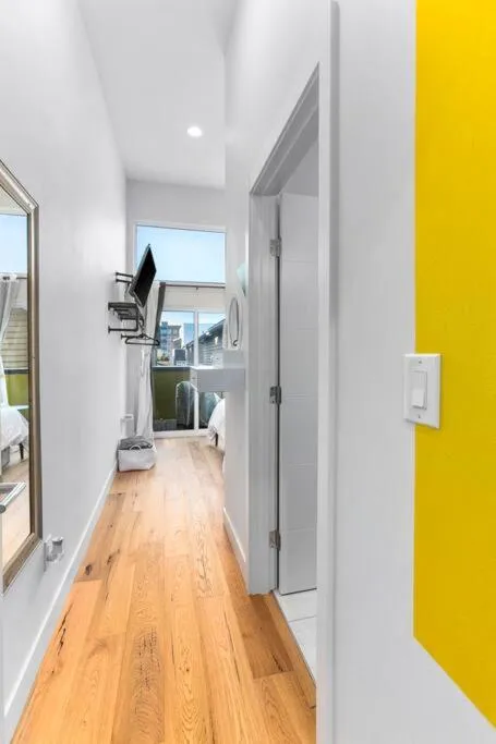 Modern Sustainable Design in Ballard - 92 Wlkscore