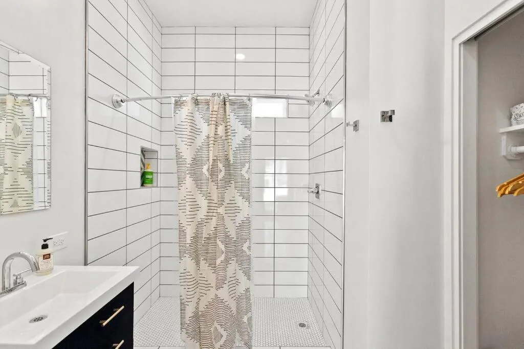 Funky Pool Side Cabana in DTPHX