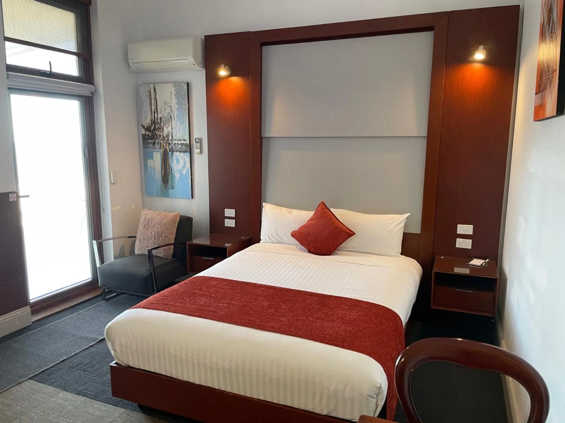 Bed in Oakleigh House