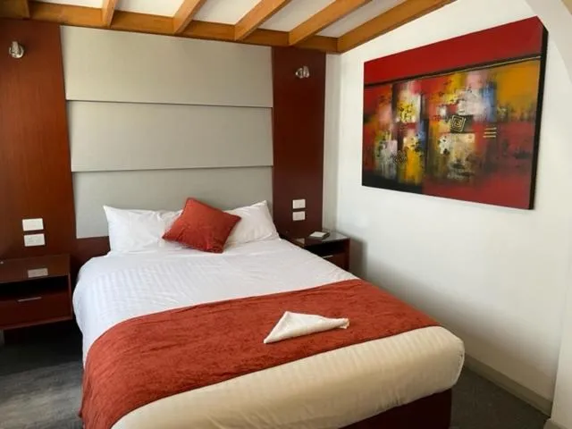 Bed in Oakleigh House