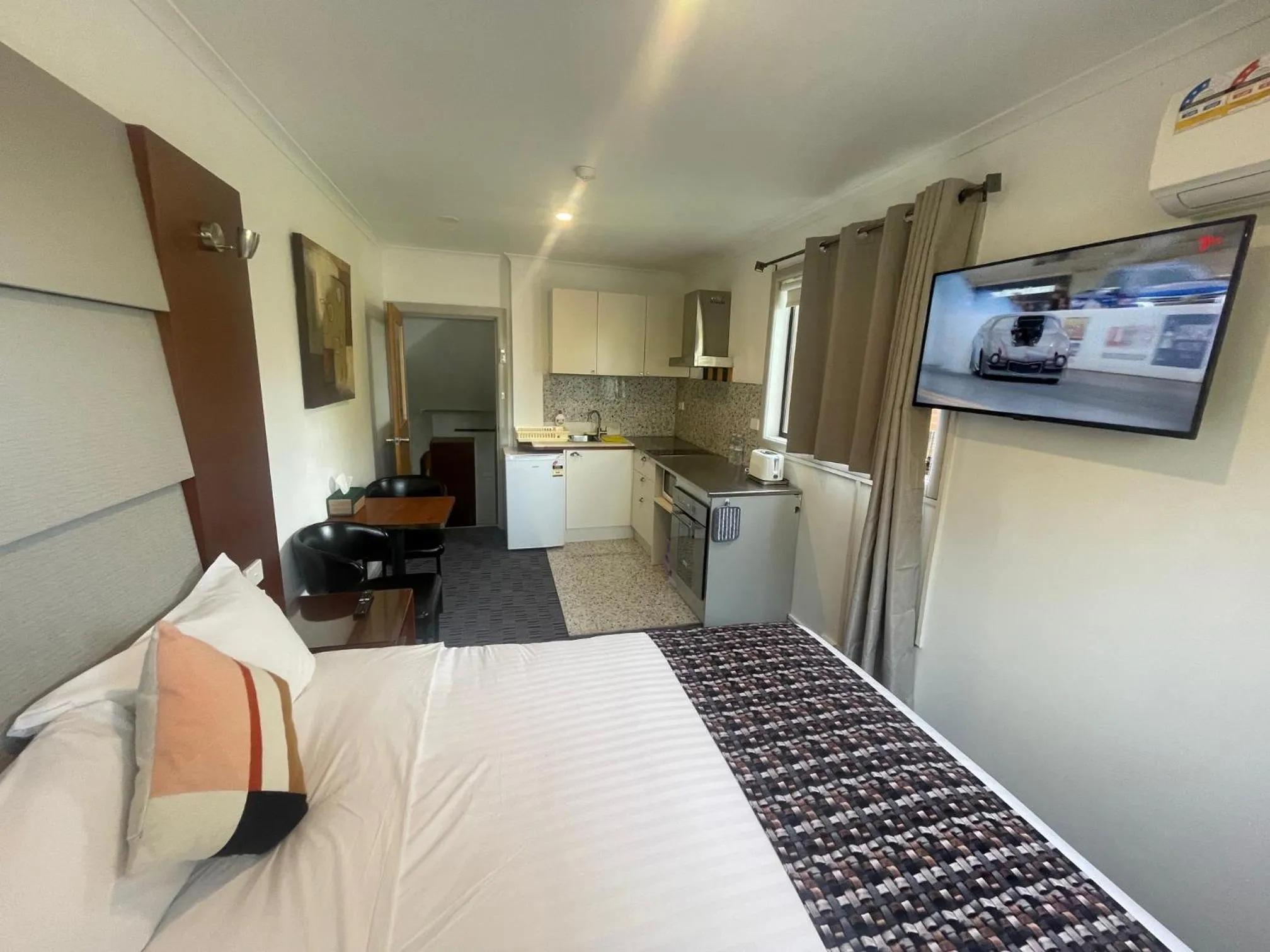 Bed in Oakleigh House