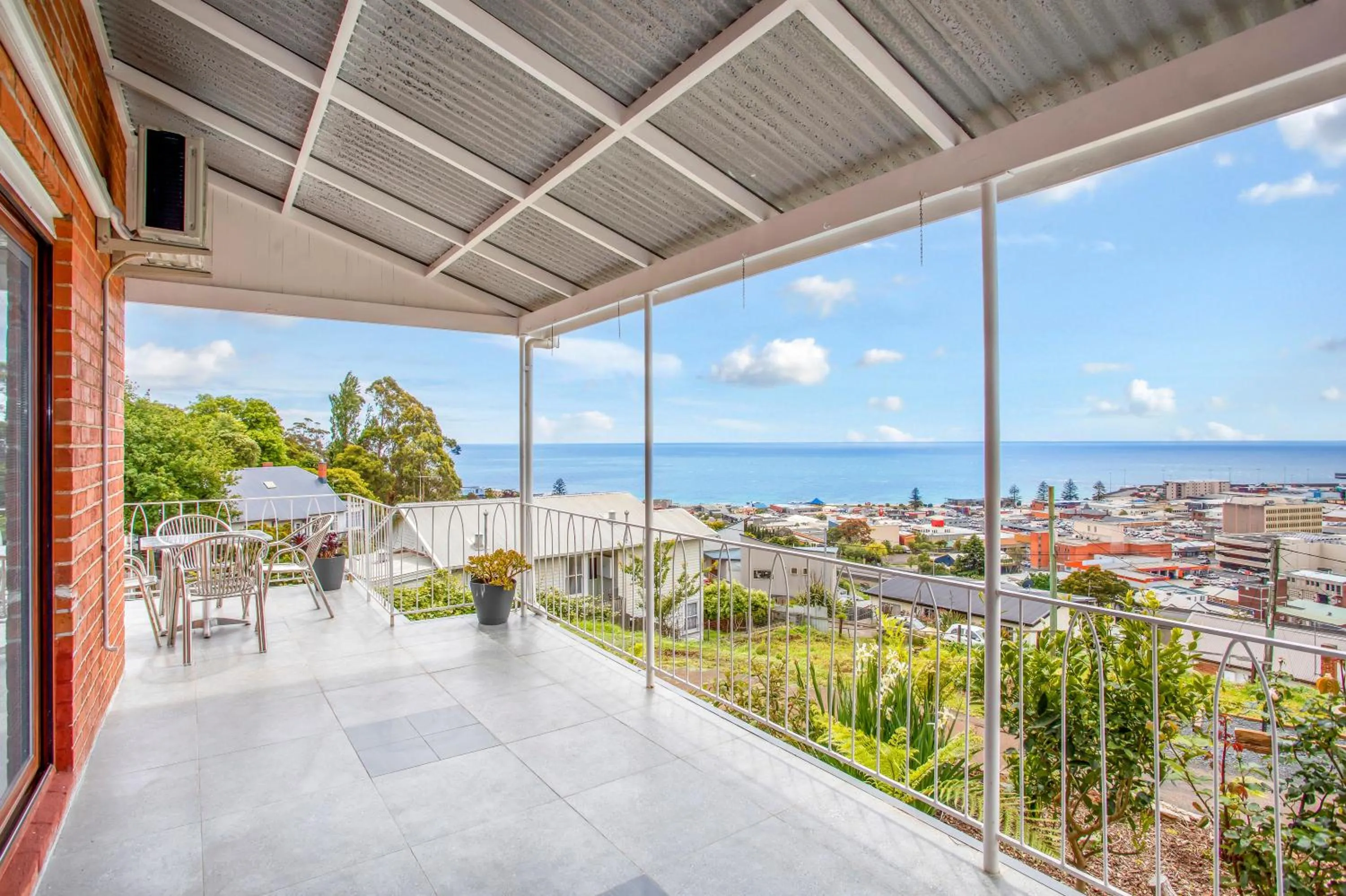 Balcony/Terrace in Oakleigh House
