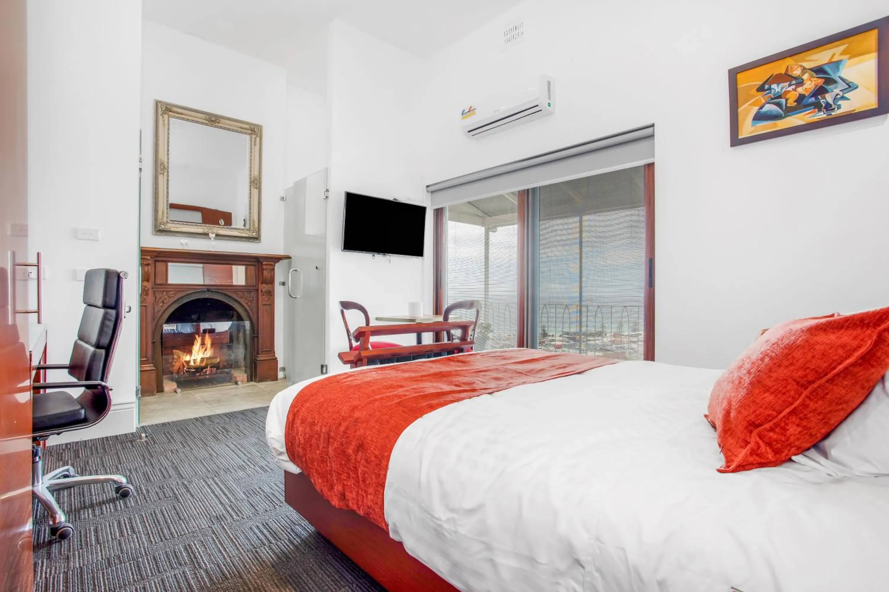 Bed in Oakleigh House