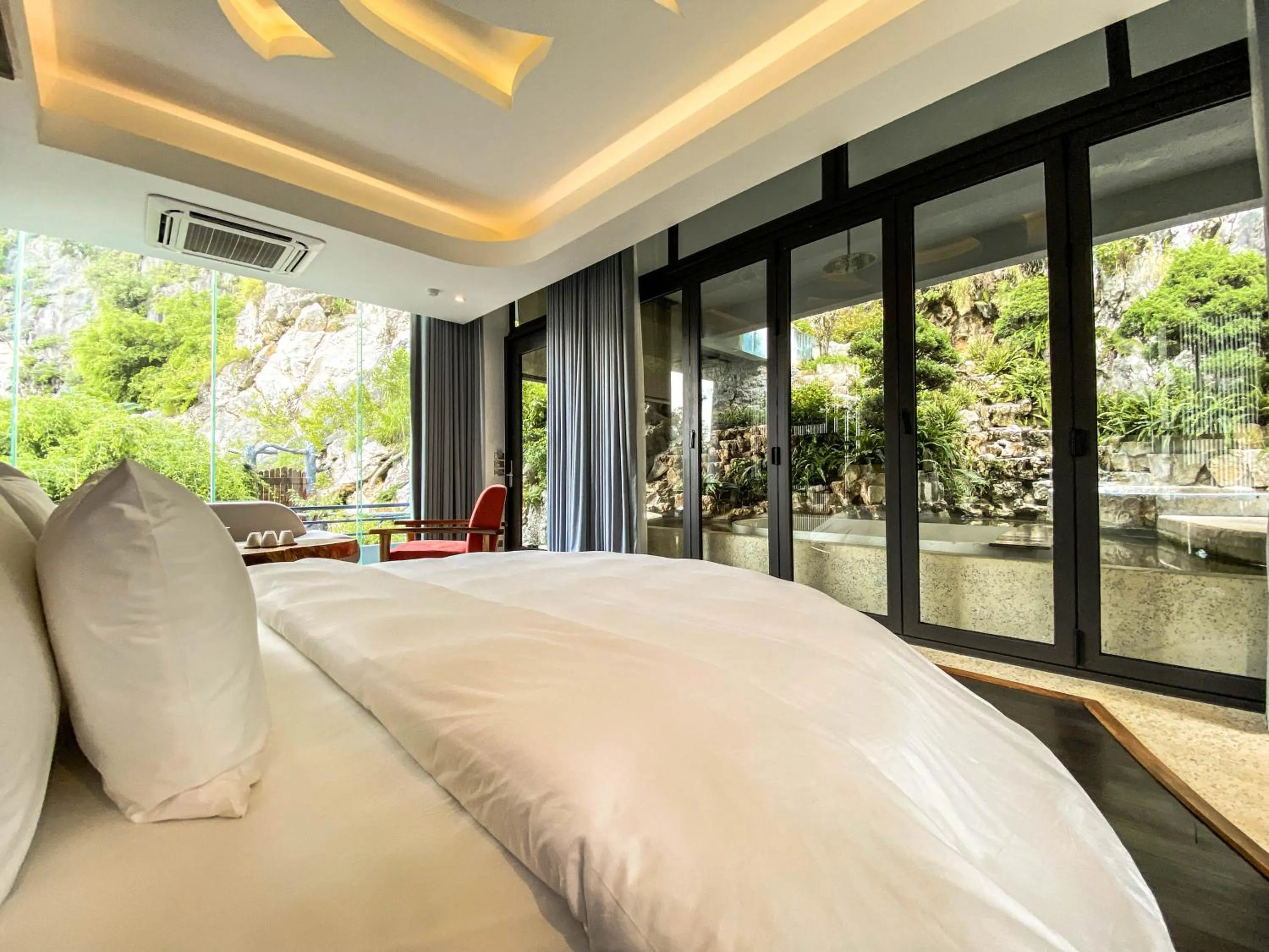 Bedroom in Minawa Kenhga Resort & Spa Ninh Binh