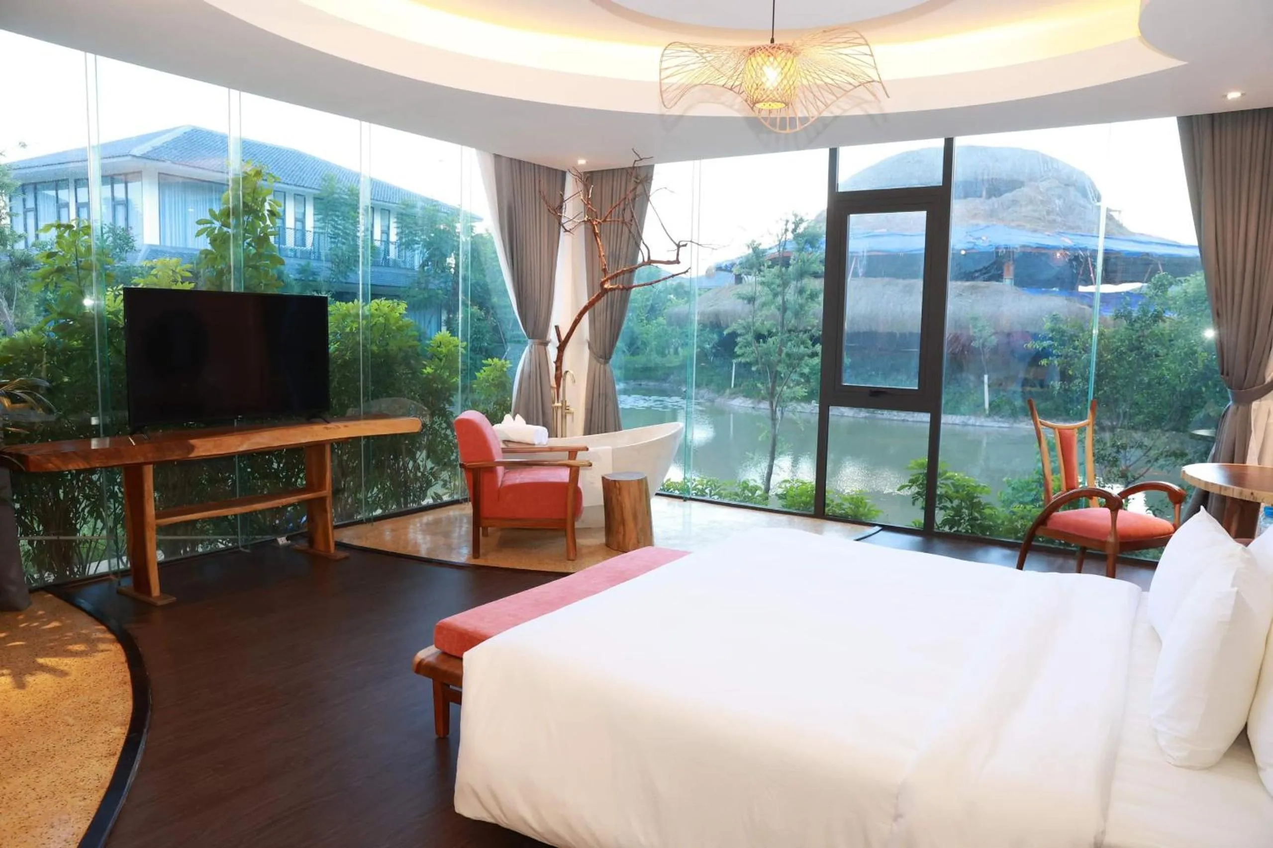 Minawa Kenhga Resort & Spa Ninh Binh