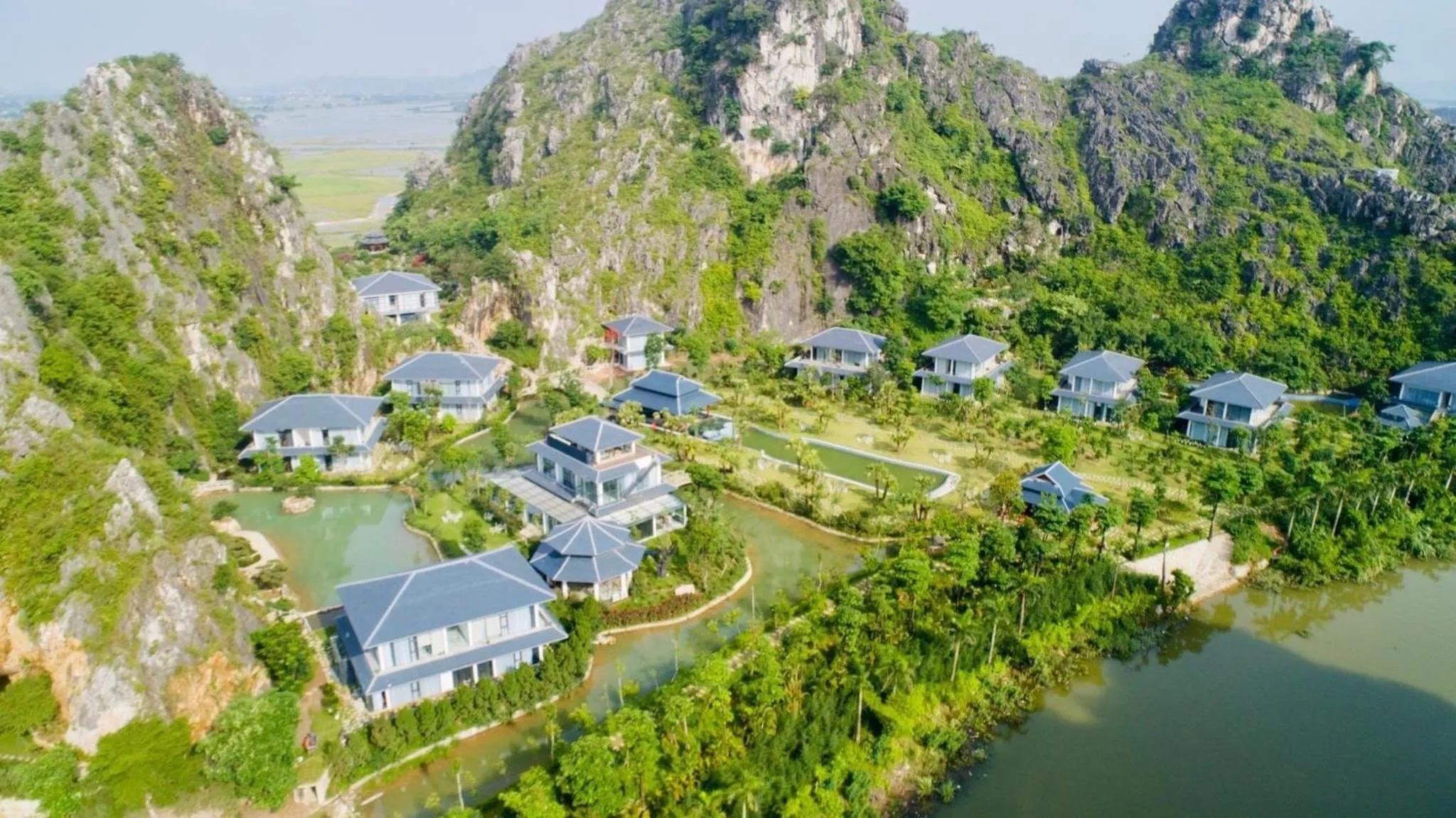 Property building in Minawa Kenhga Resort & Spa Ninh Binh
