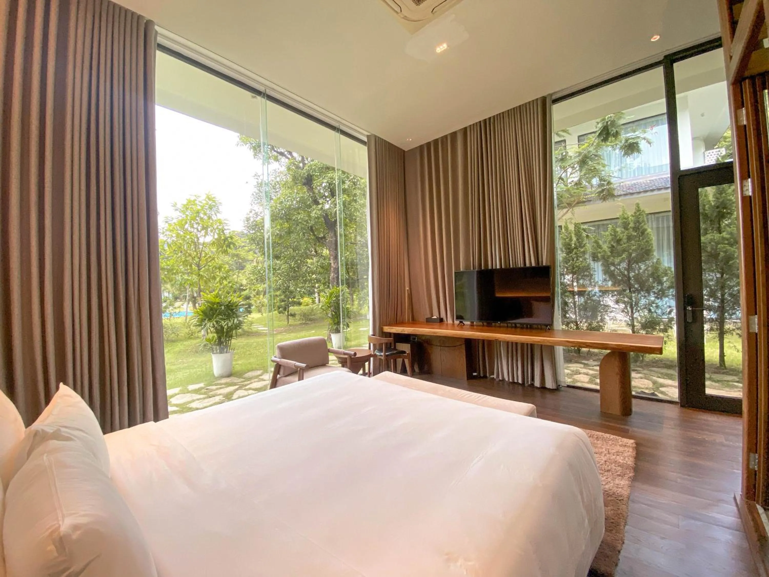 Bedroom in Minawa Kenhga Resort & Spa Ninh Binh