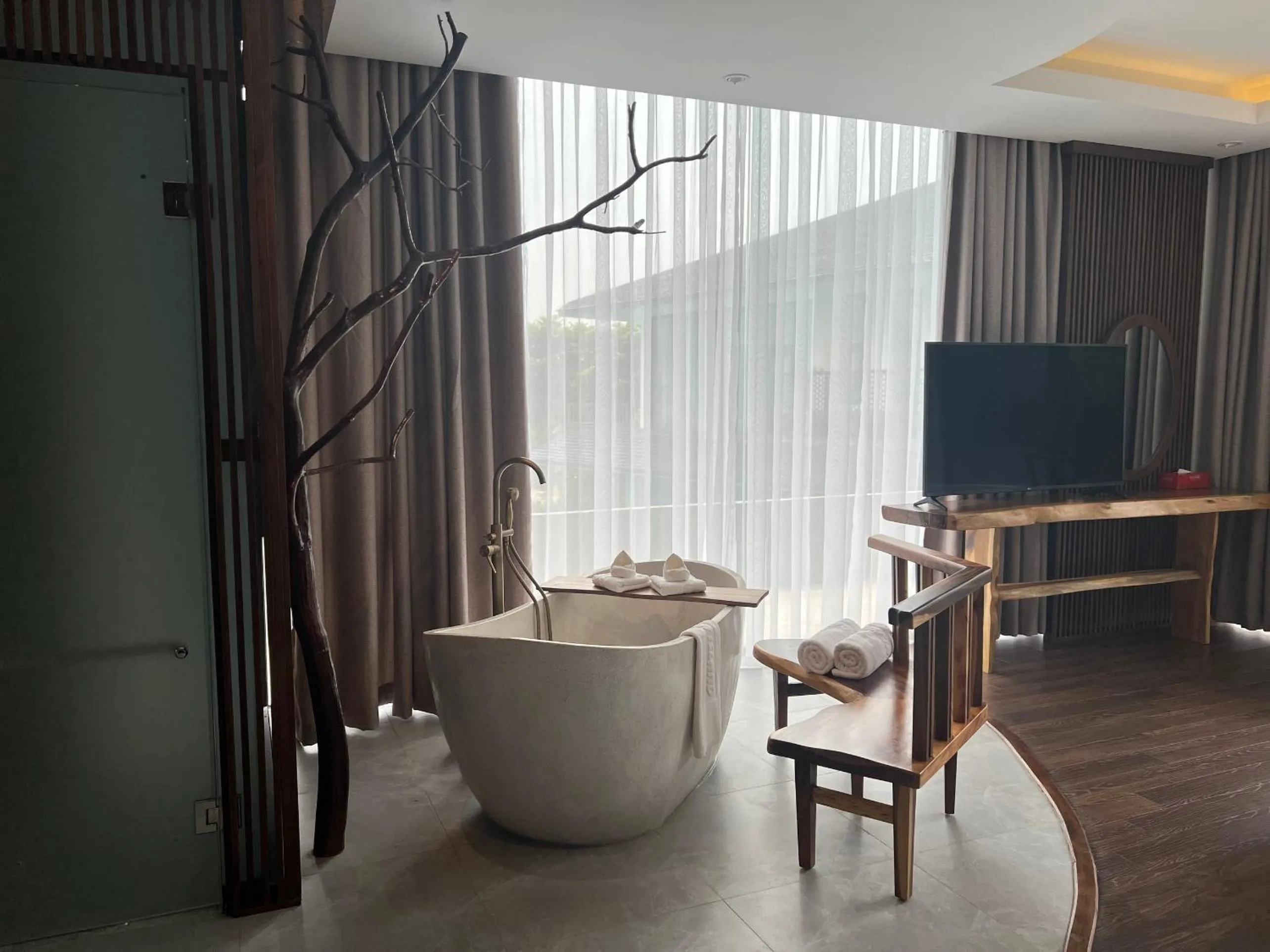 Minawa Kenhga Resort & Spa Ninh Binh