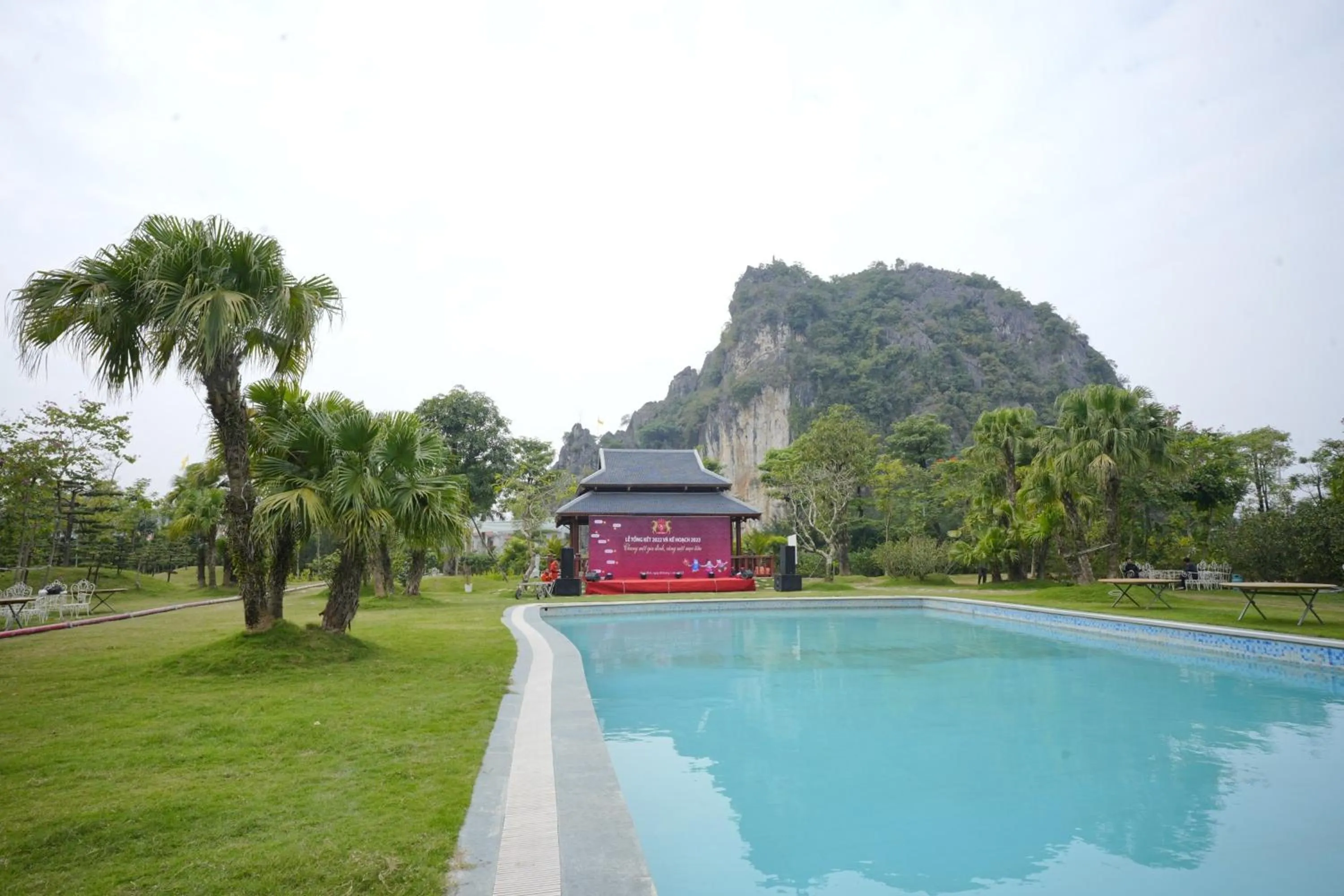Swimming pool in Minawa Kenhga Resort & Spa Ninh Binh