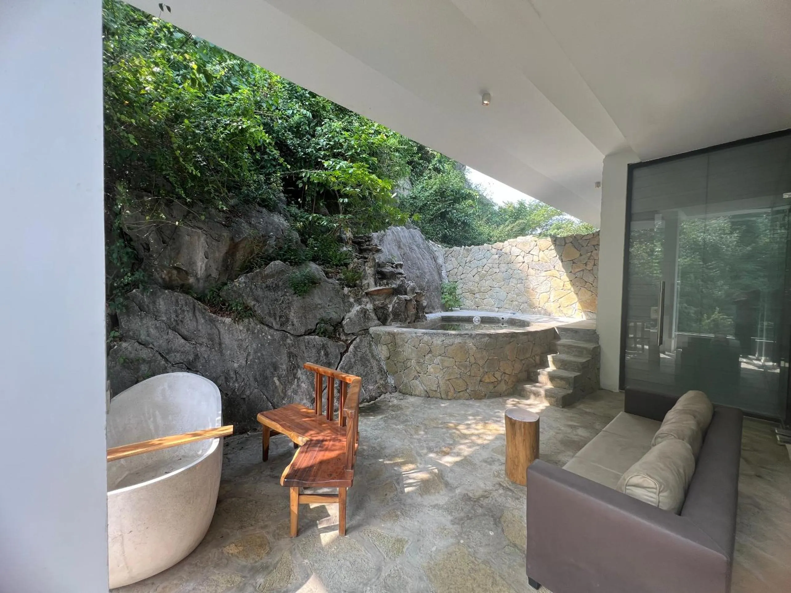 Minawa Kenhga Resort & Spa Ninh Binh