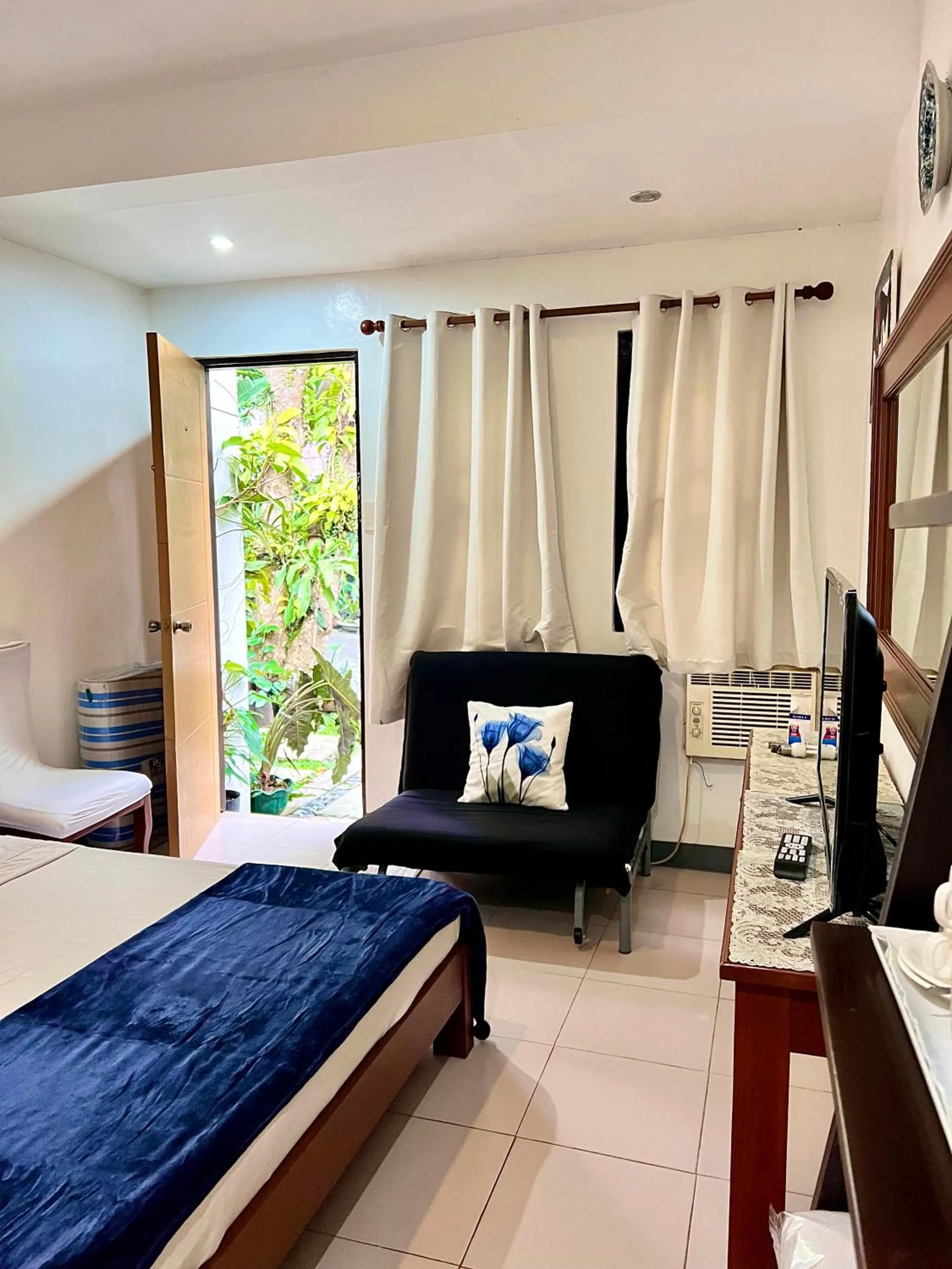 Bed in Auntie Gigi's Place