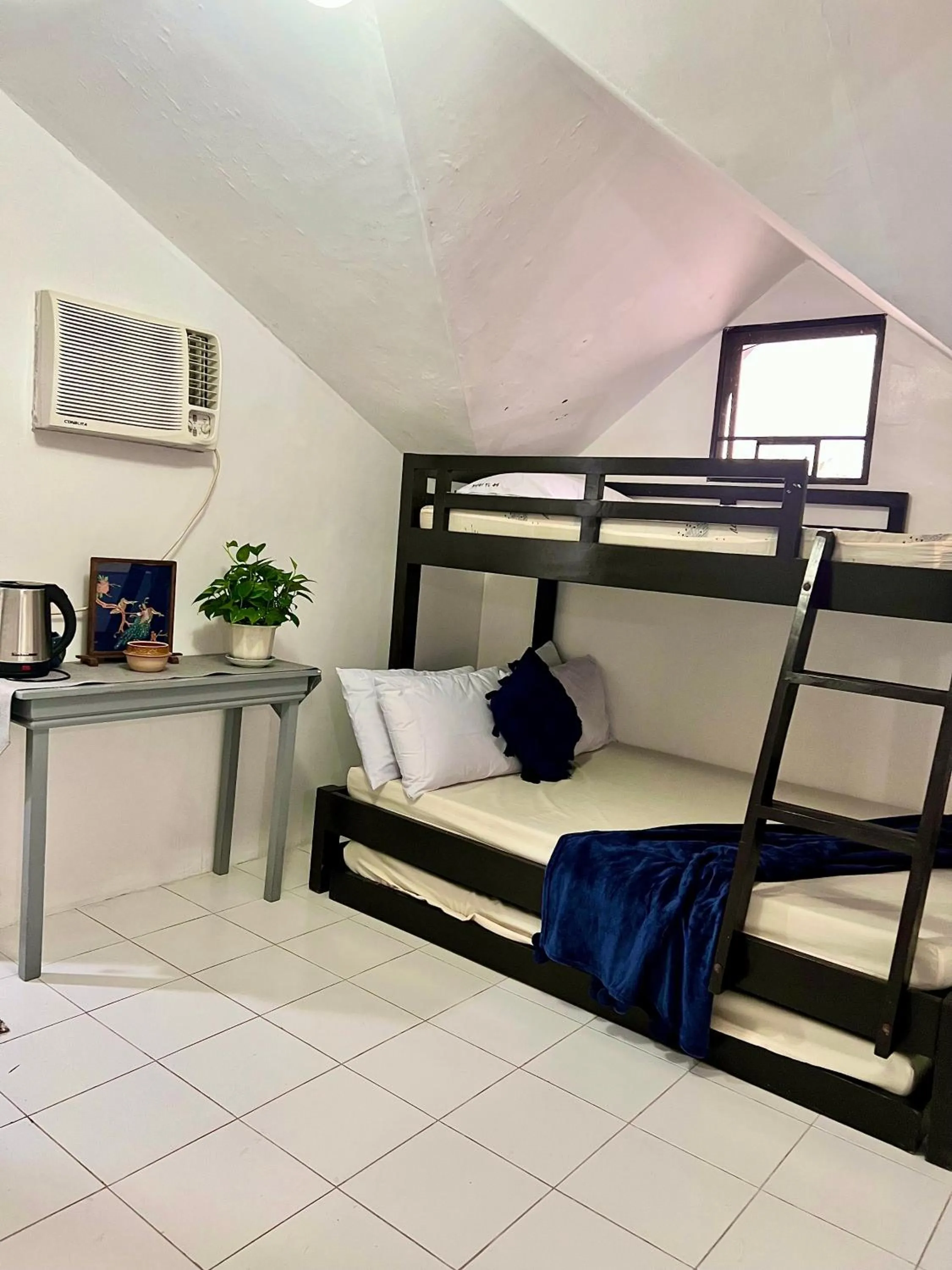 Patio, Bed in Auntie Gigi's Place