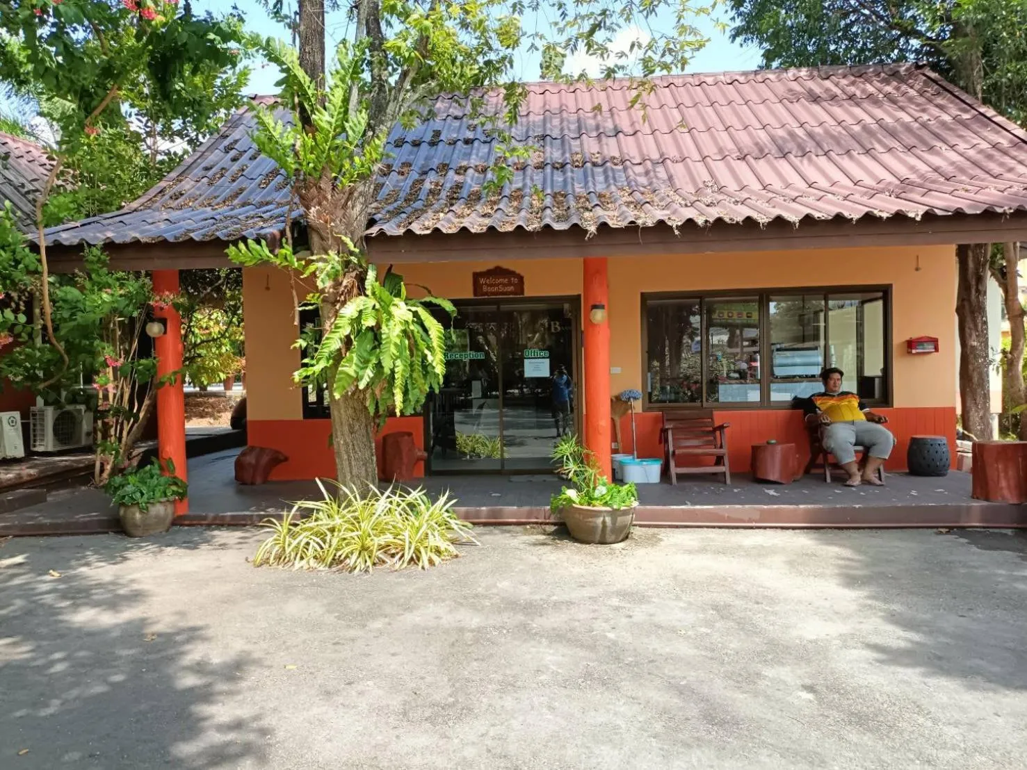 Garden view in Baan Suan Villas Resort