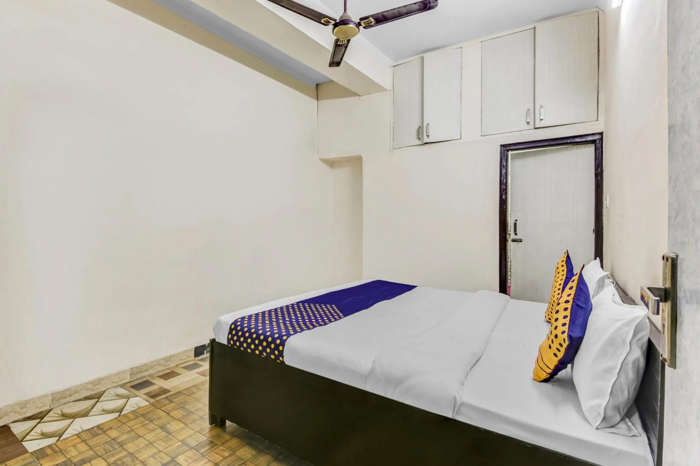 Bedroom, Bed in Hotel O Country Residency