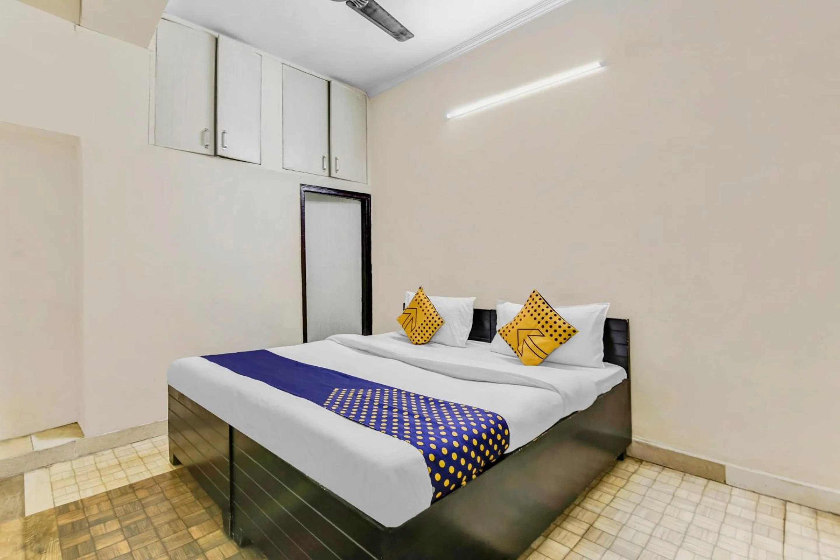 Bedroom, Bed in Hotel O Country Residency
