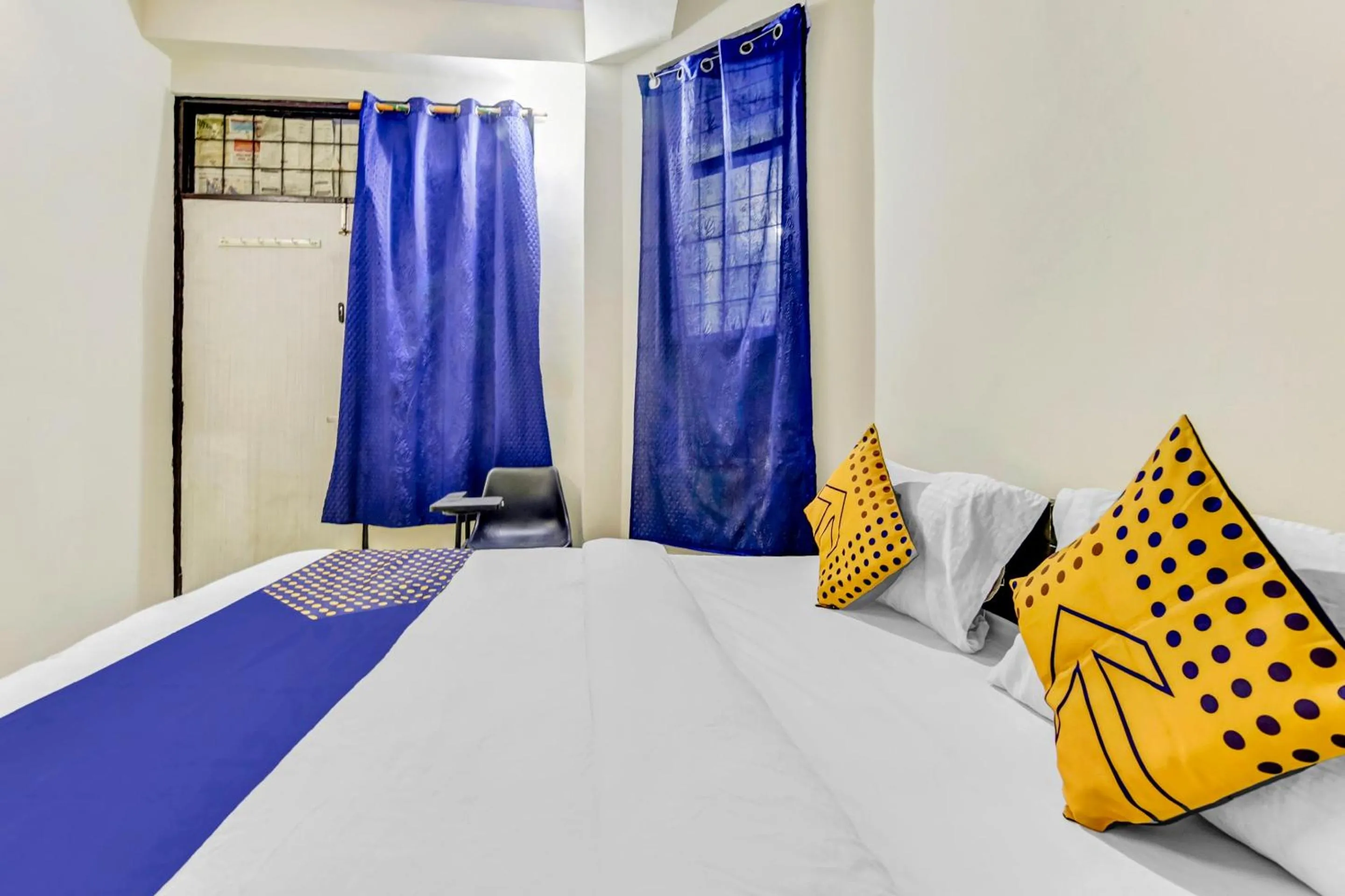 Bedroom, Bed in Hotel O Country Residency