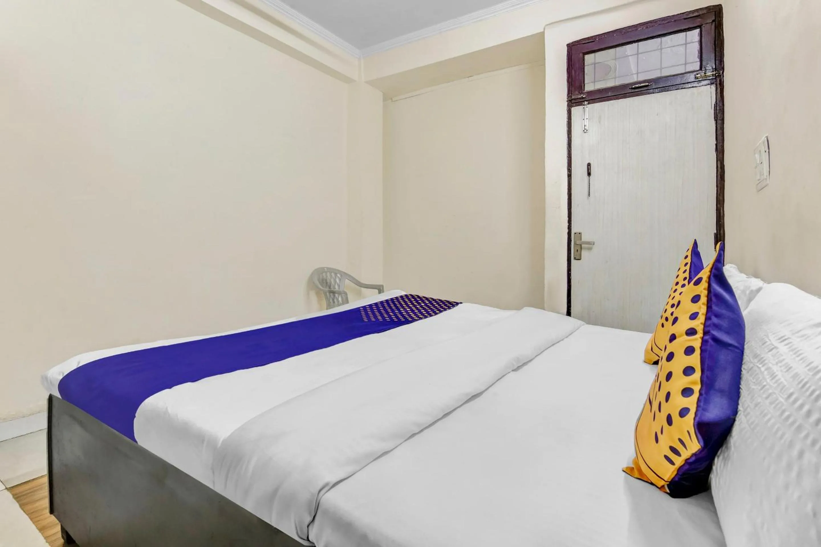 Bedroom, Bed in Hotel O Country Residency