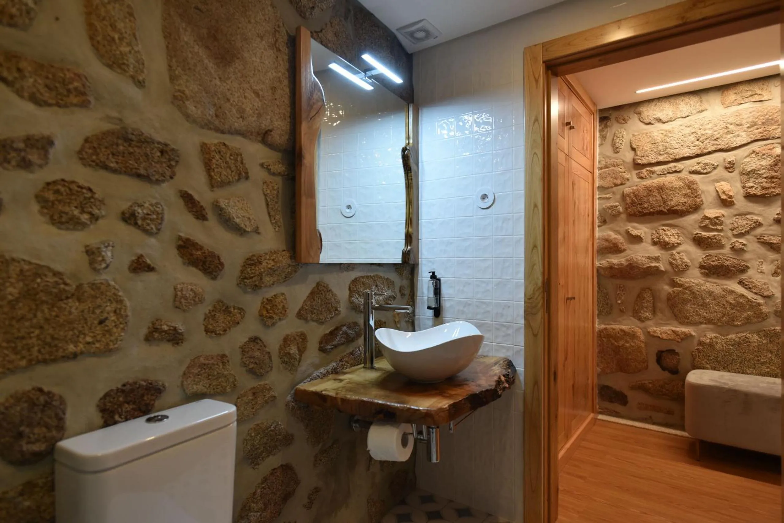 Bathroom in Feel Discovery Casa da Pedra