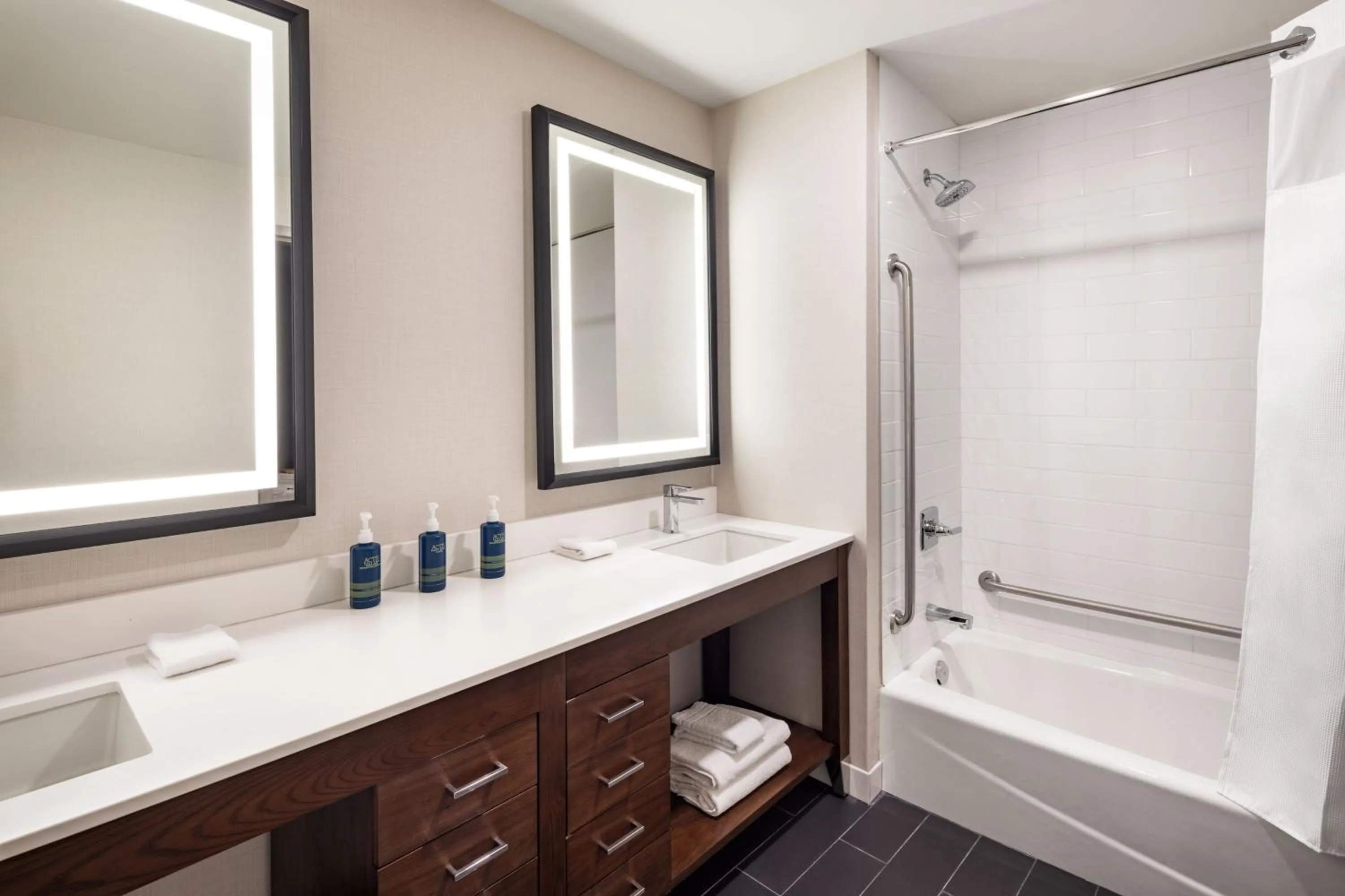 Bathroom in Four Points by Sheraton Penticton at the Convention Centre