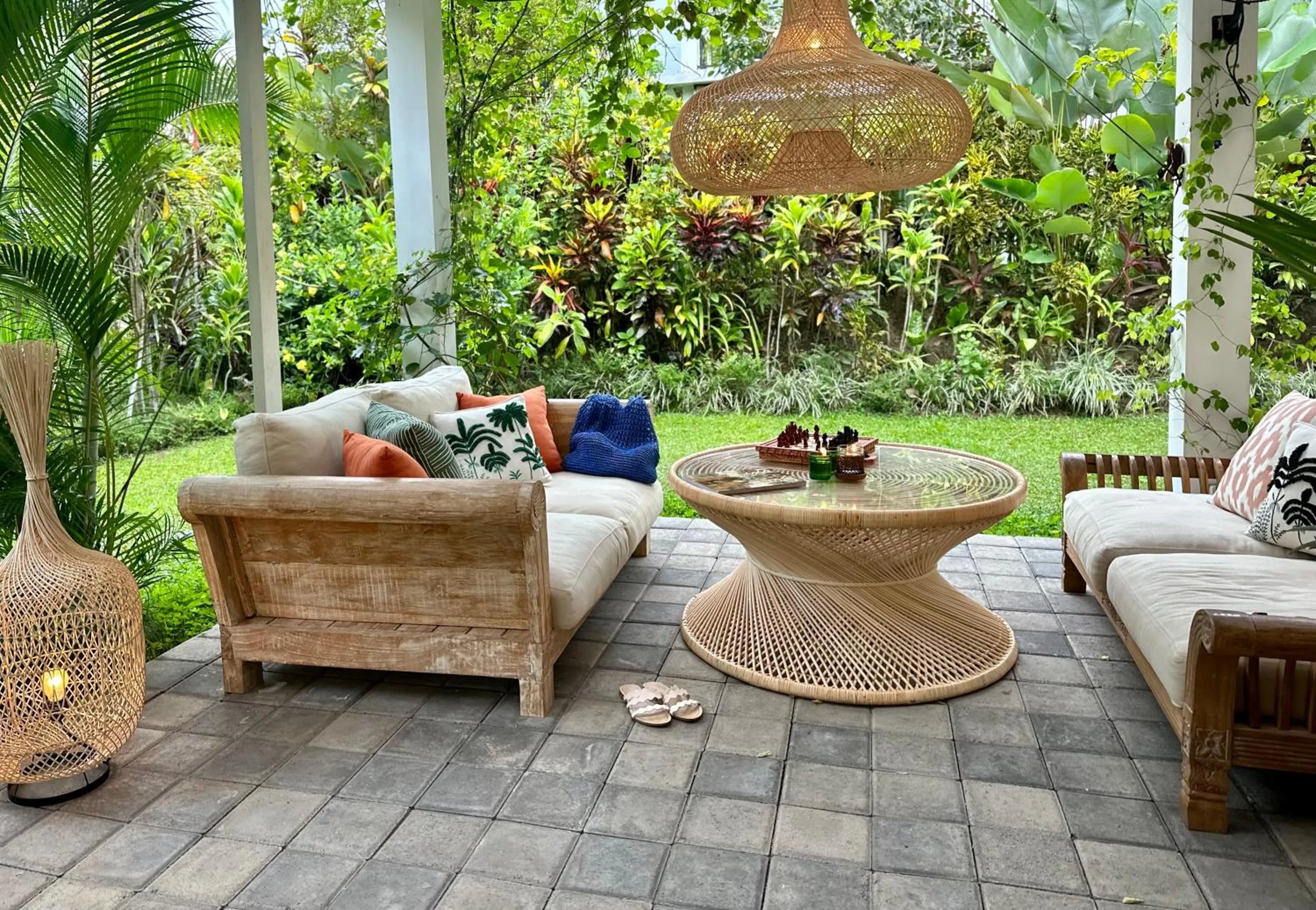 Restaurant/places to eat in The White Villas Ubud