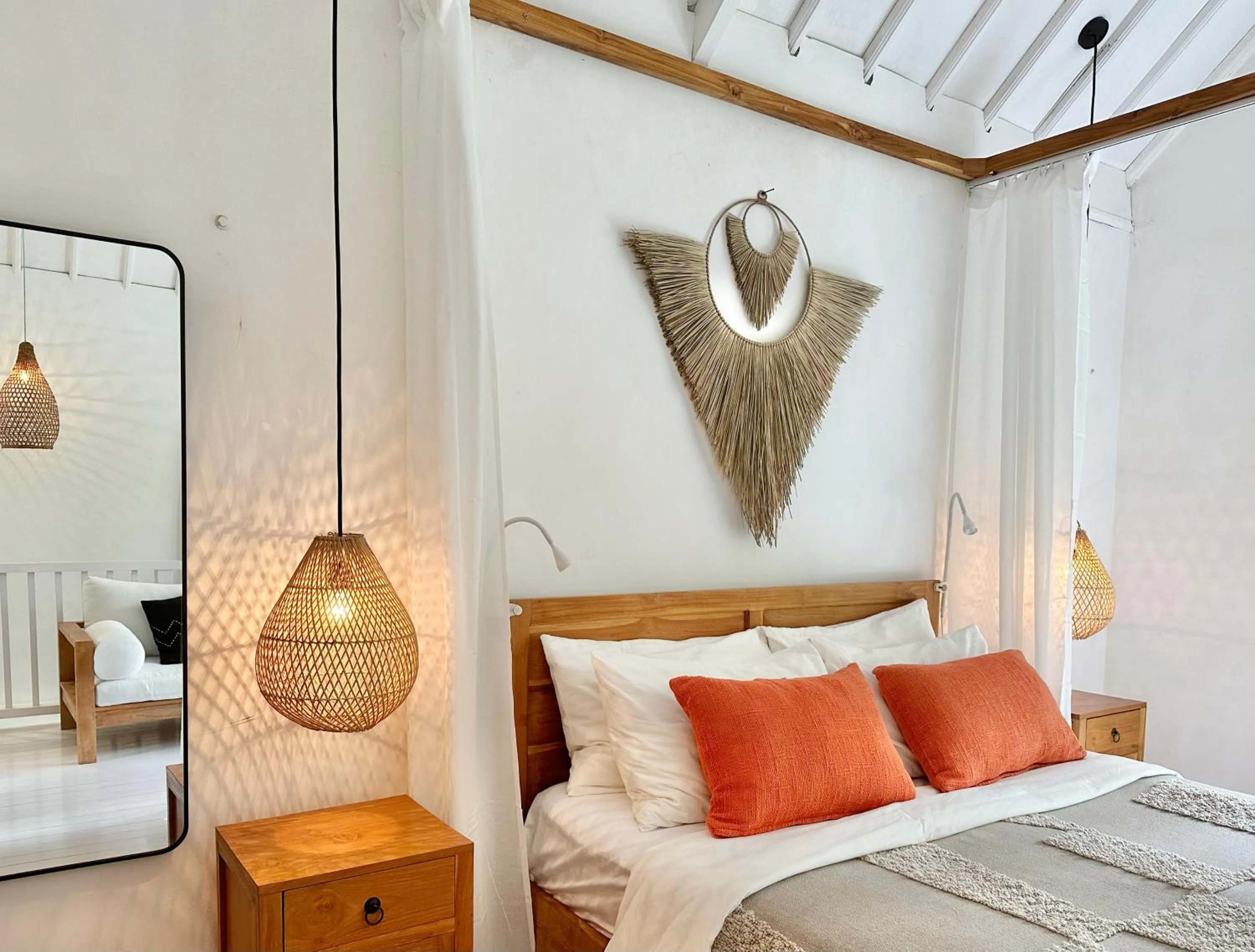 Bed in The White Villas Ubud