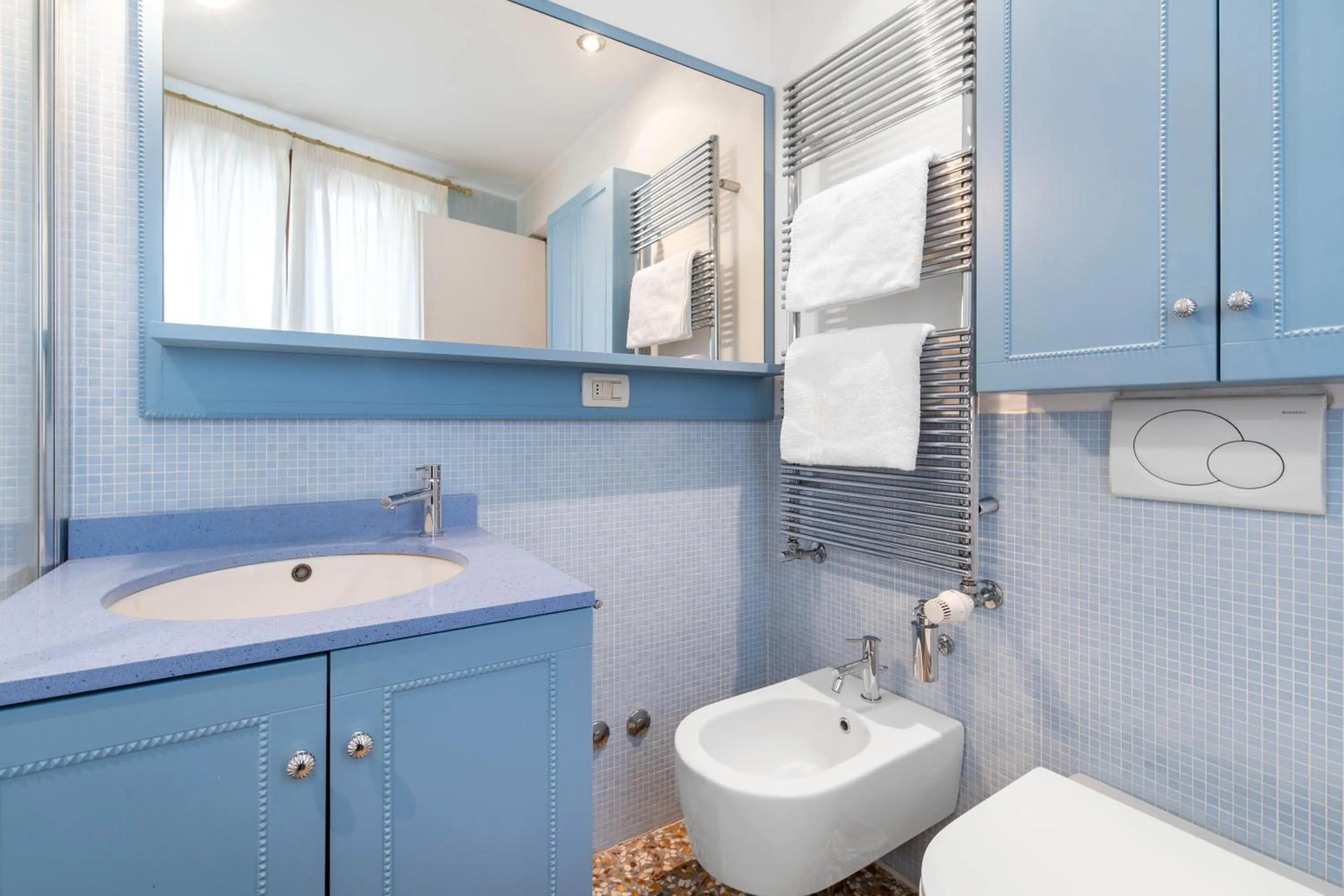 Bathroom in Friari Suite-Luxury apt. close to Rialto Bridge