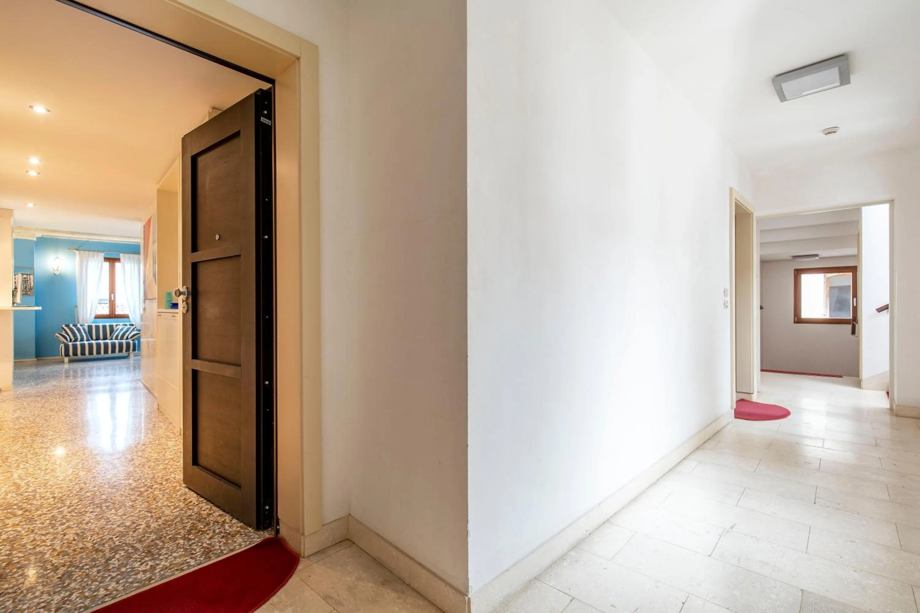 Facade/entrance in Friari Suite-Luxury apt. close to Rialto Bridge
