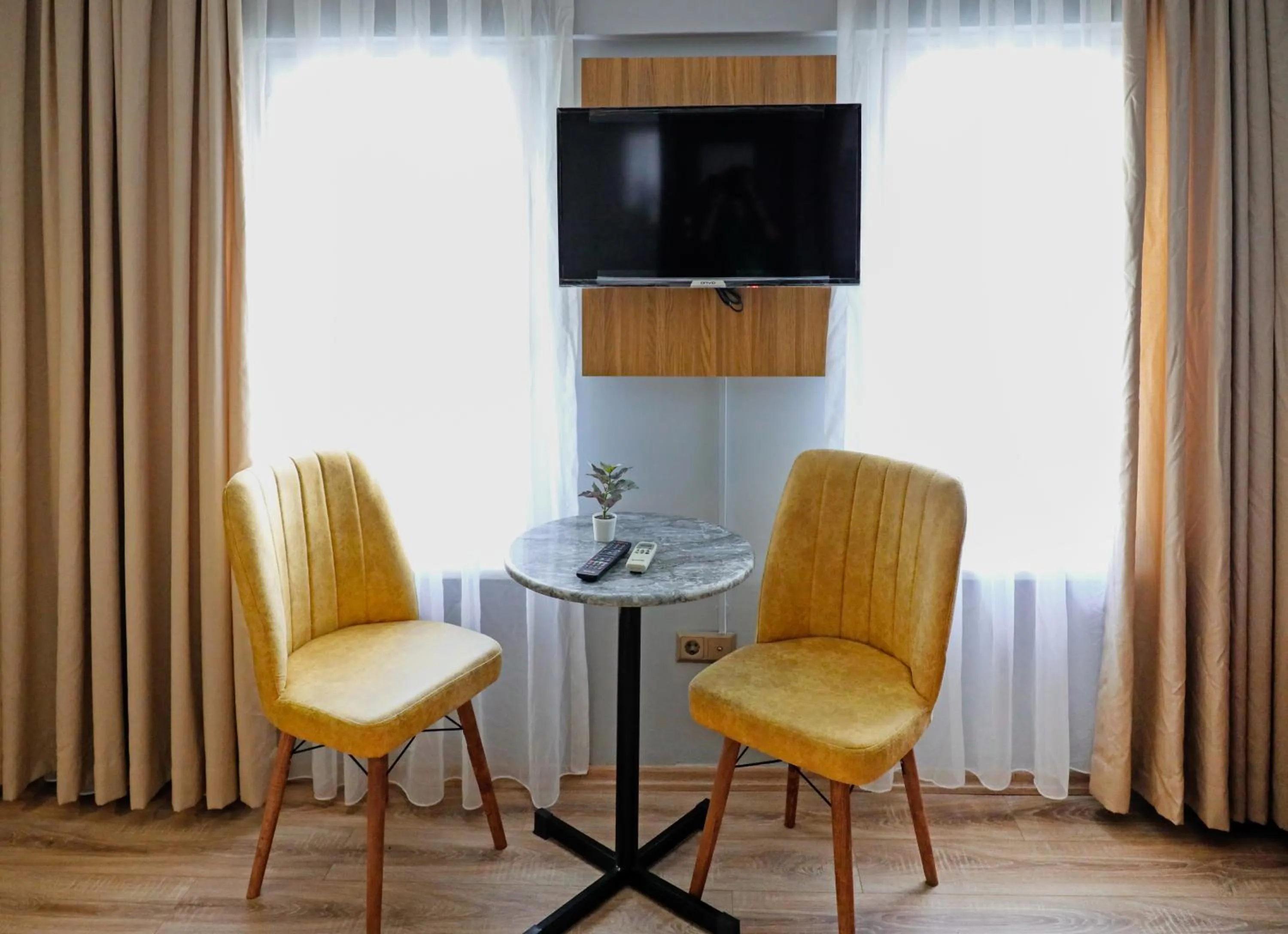 Dining area in Holy Galata Hotel