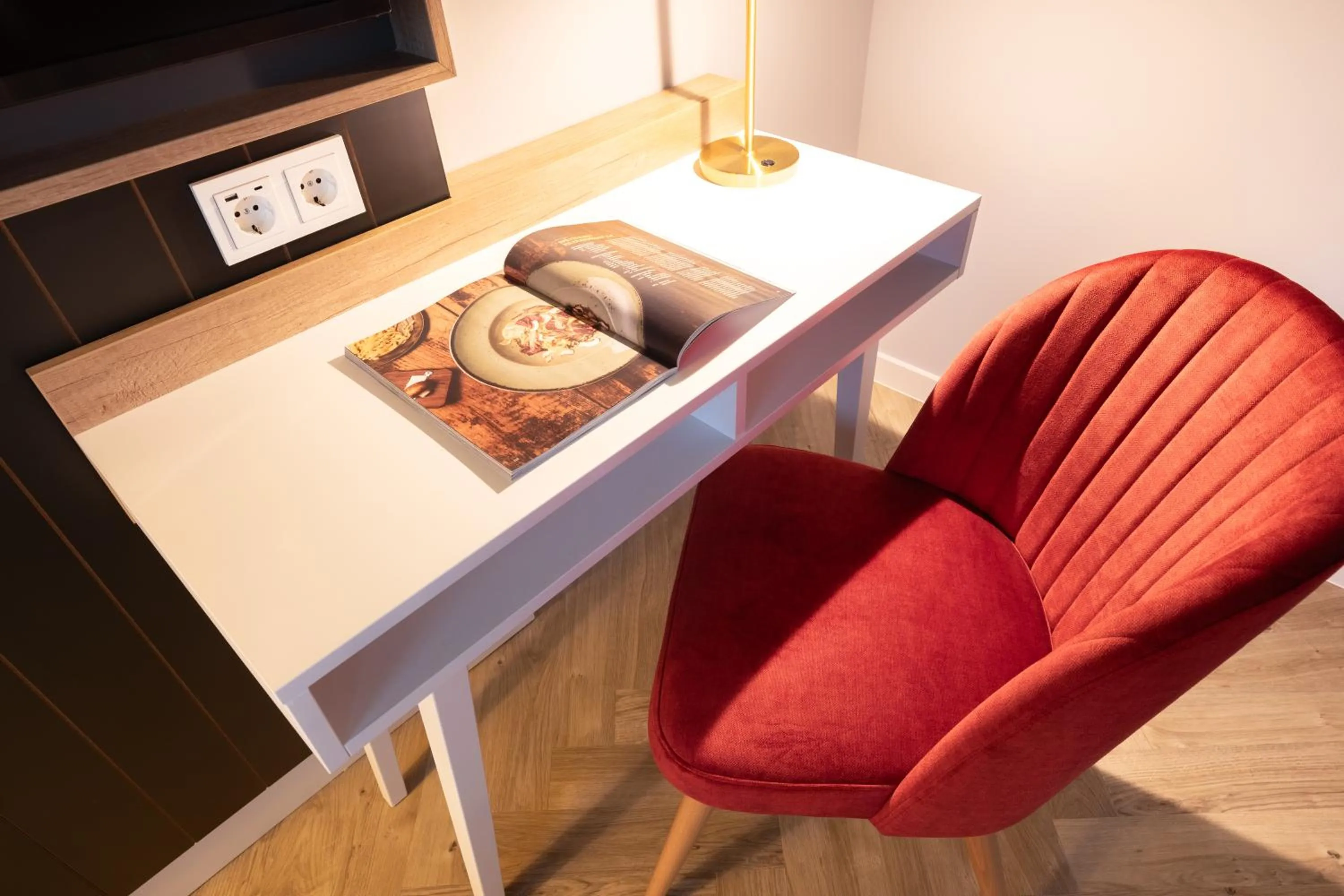 Photo of the whole room in Holiday Inn - the niu, Flower Konstanz by IHG