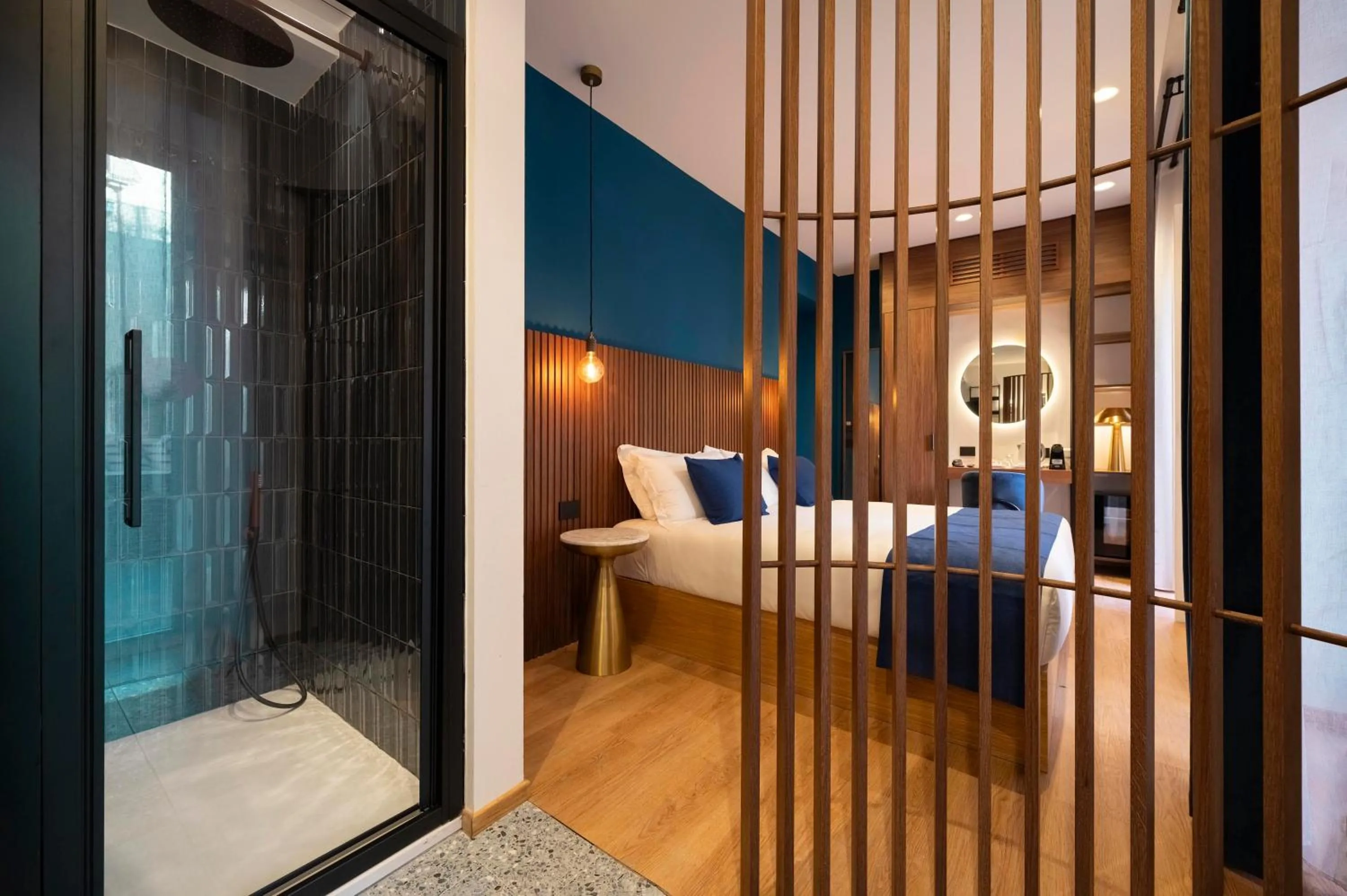 Shower, Bed in Palazzetto Symphony