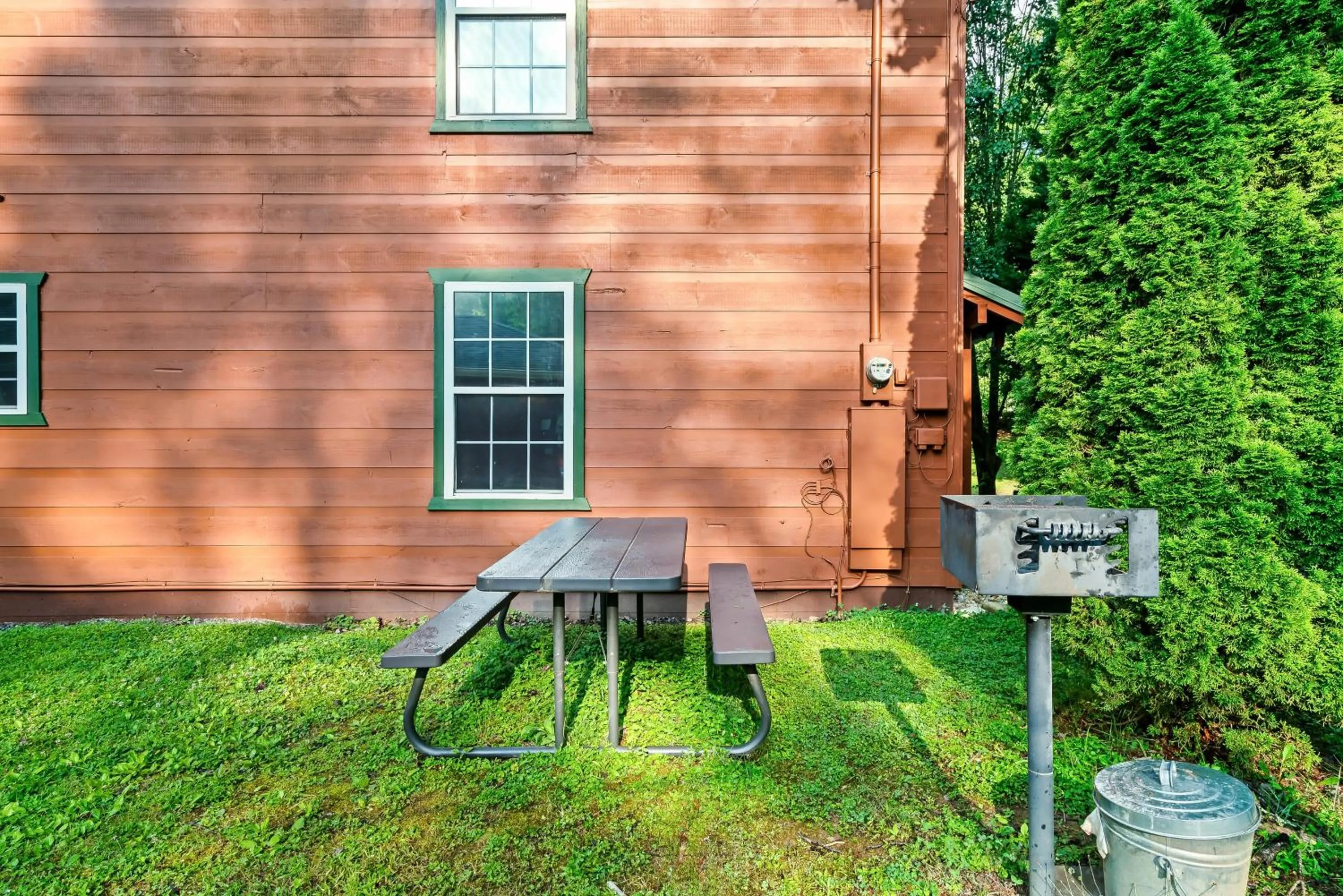 A Top Notch Lodge~Gatlinburg