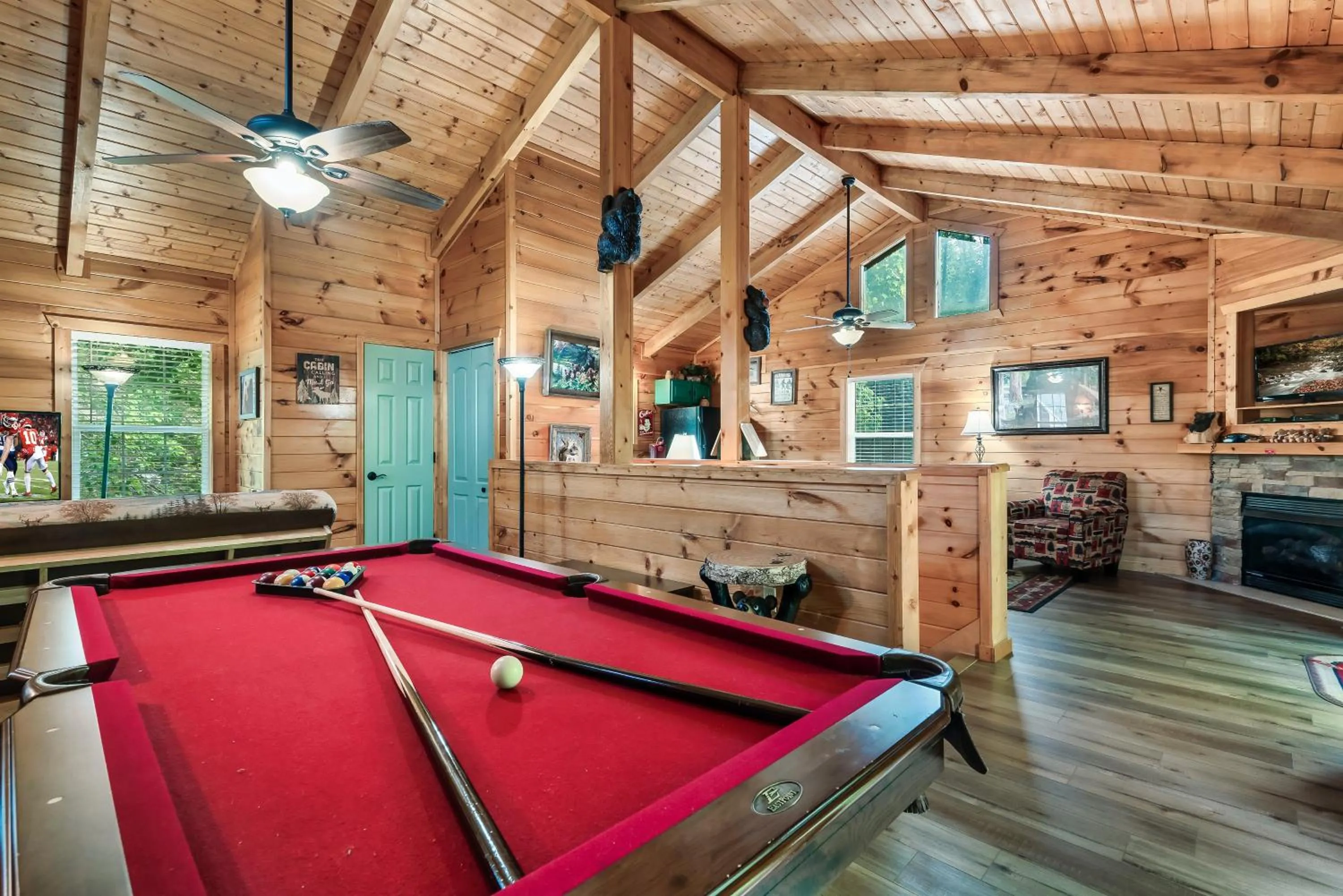 A Top Notch Lodge~Gatlinburg